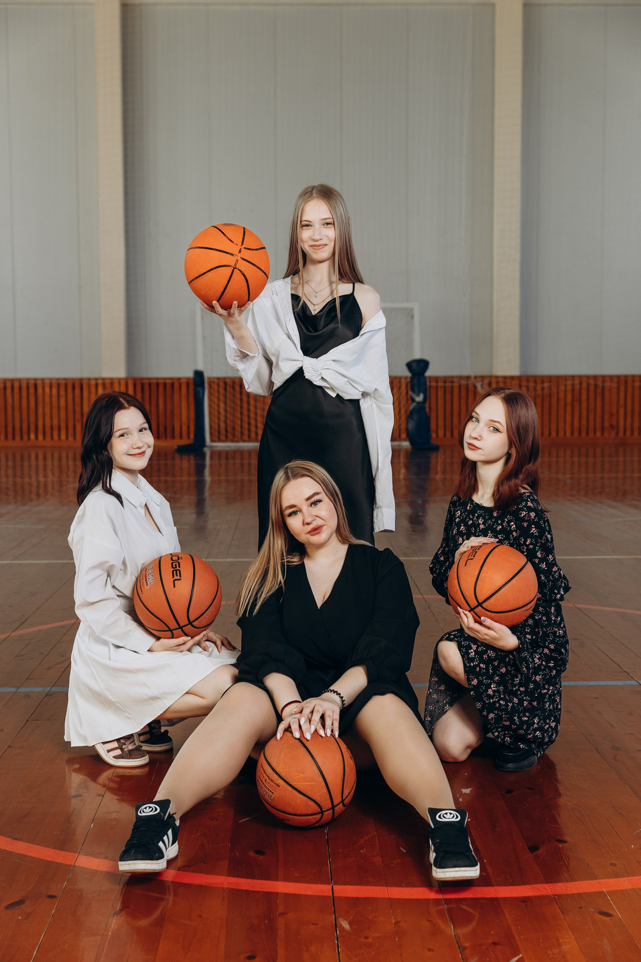 Групповые фотографии. BREAKBOOK | Выпускные альбомы в Пензе и Пензенской области