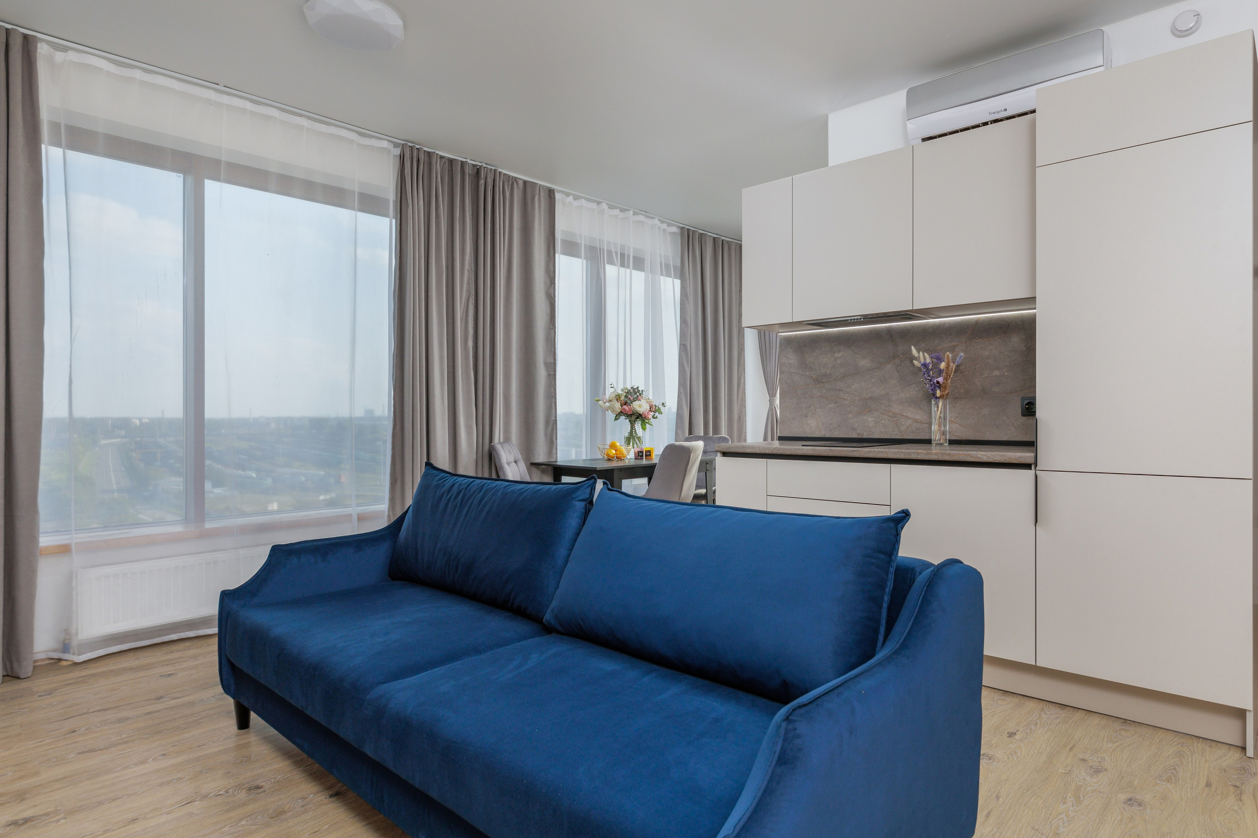 Двухкомнатная квартира, Варфоломеевская ул