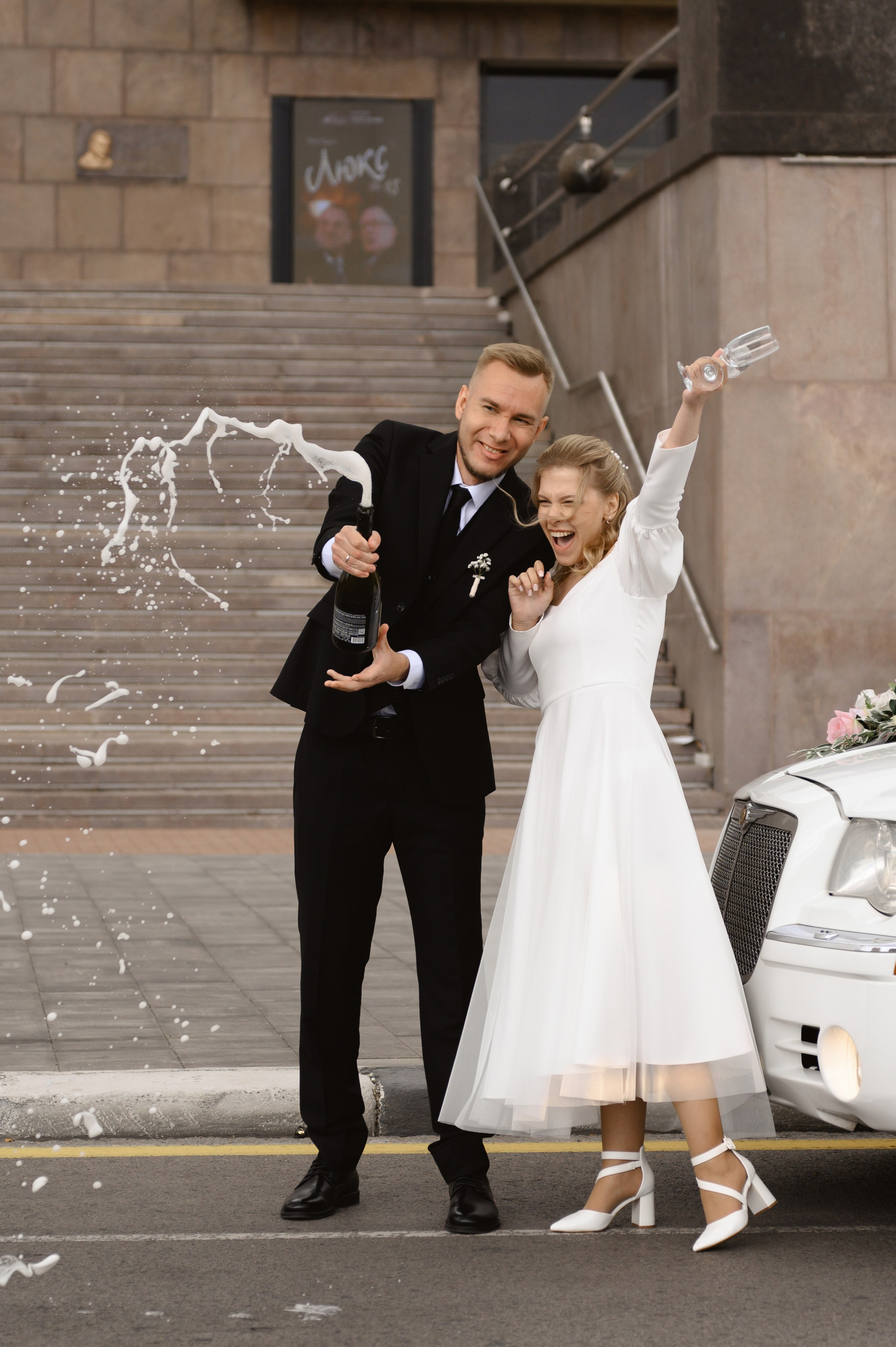 Свадебная съемка в Ростове, прогулка на яхте и семейный ужин за городом