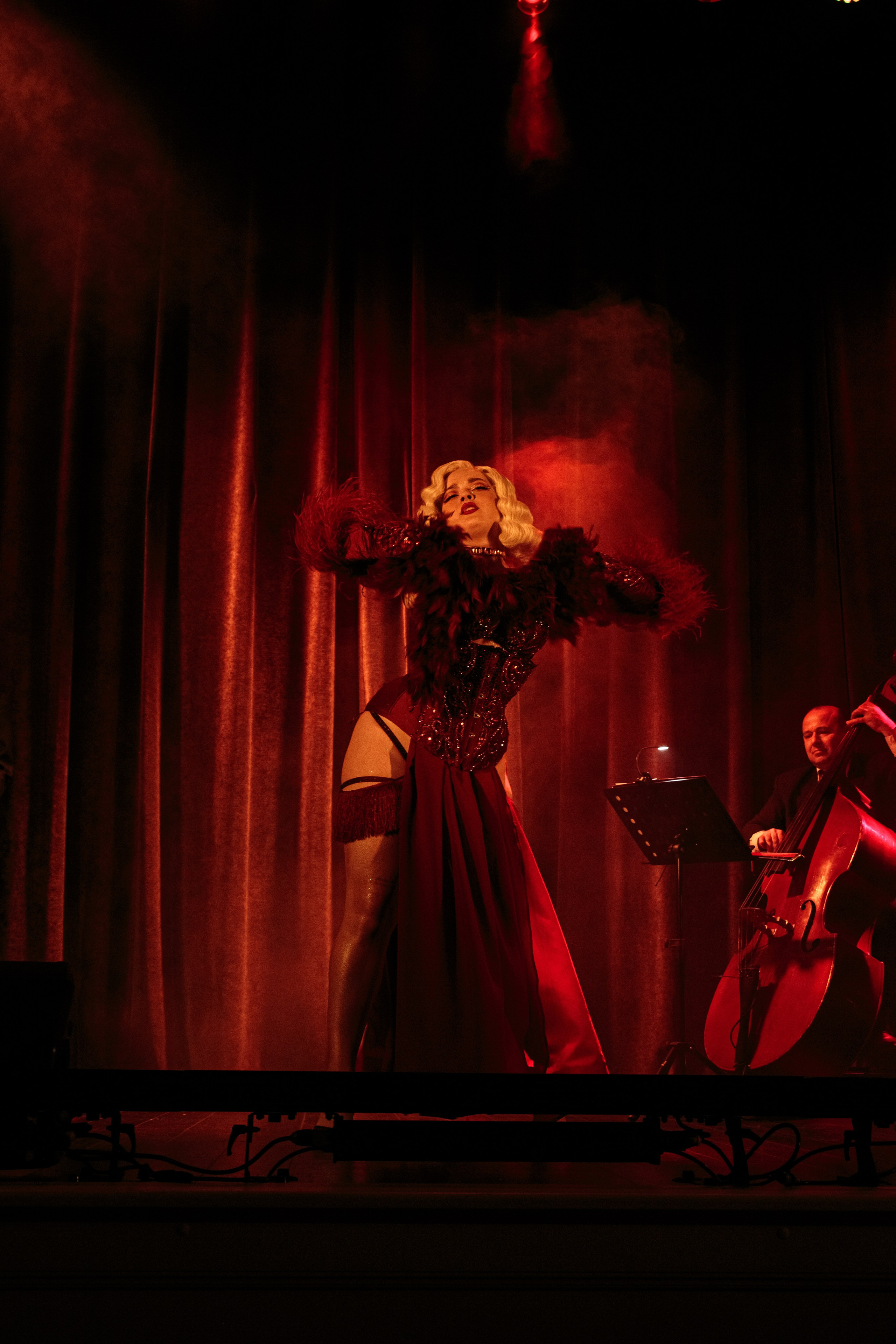 Репортажная и контент съемка. Портретный и Семейный фотограф в Санкт-Петербурге Rocket Alice