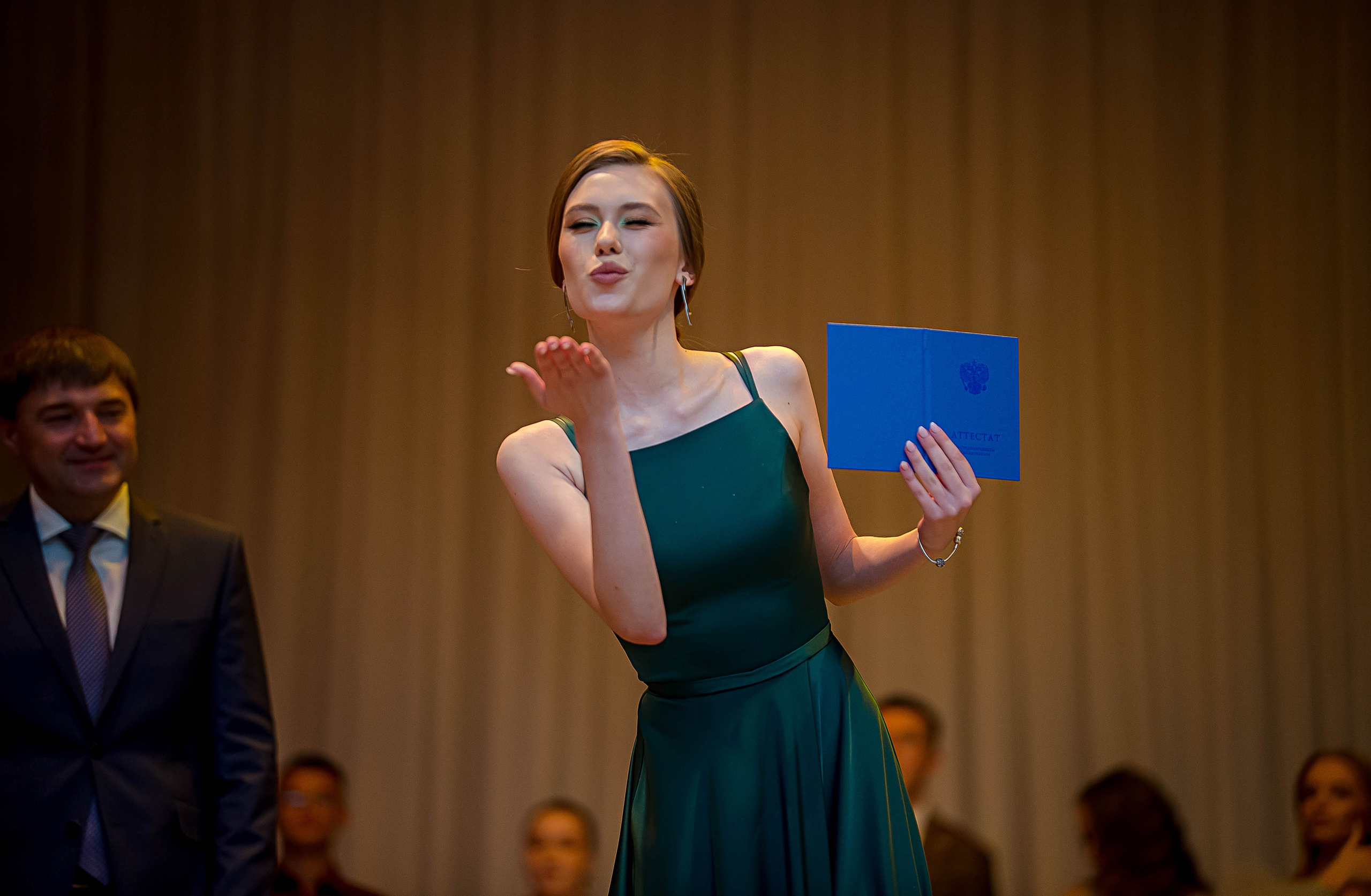 Выпускной Виолетты в Губернии, Новочеркасск, 6-школа, 11-Б. Арт-фотограф Евгений Матвиенко