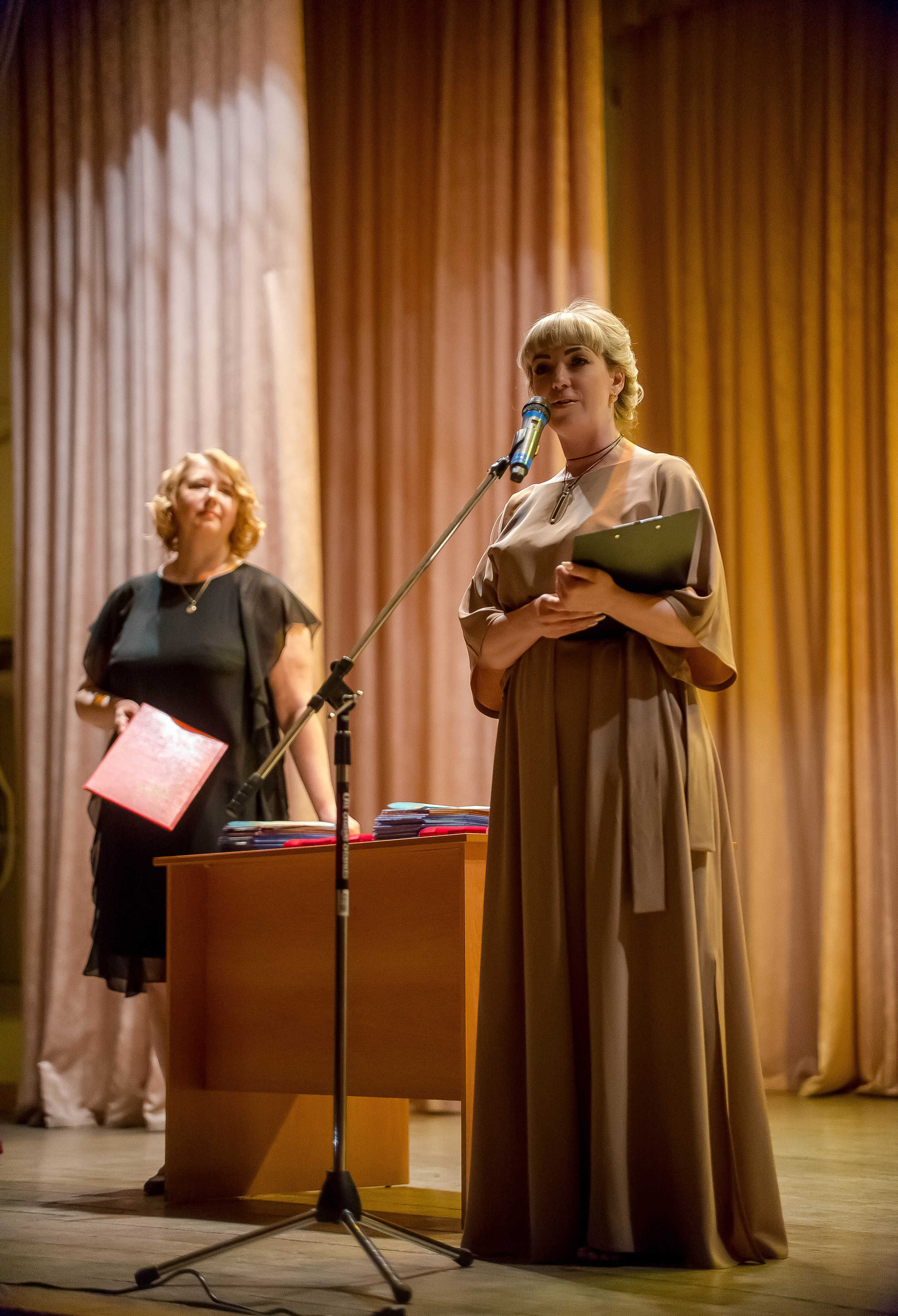 Выпускной Виолетты в Губернии, Новочеркасск, 6-школа, 11-Б. Арт-фотограф Евгений Матвиенко