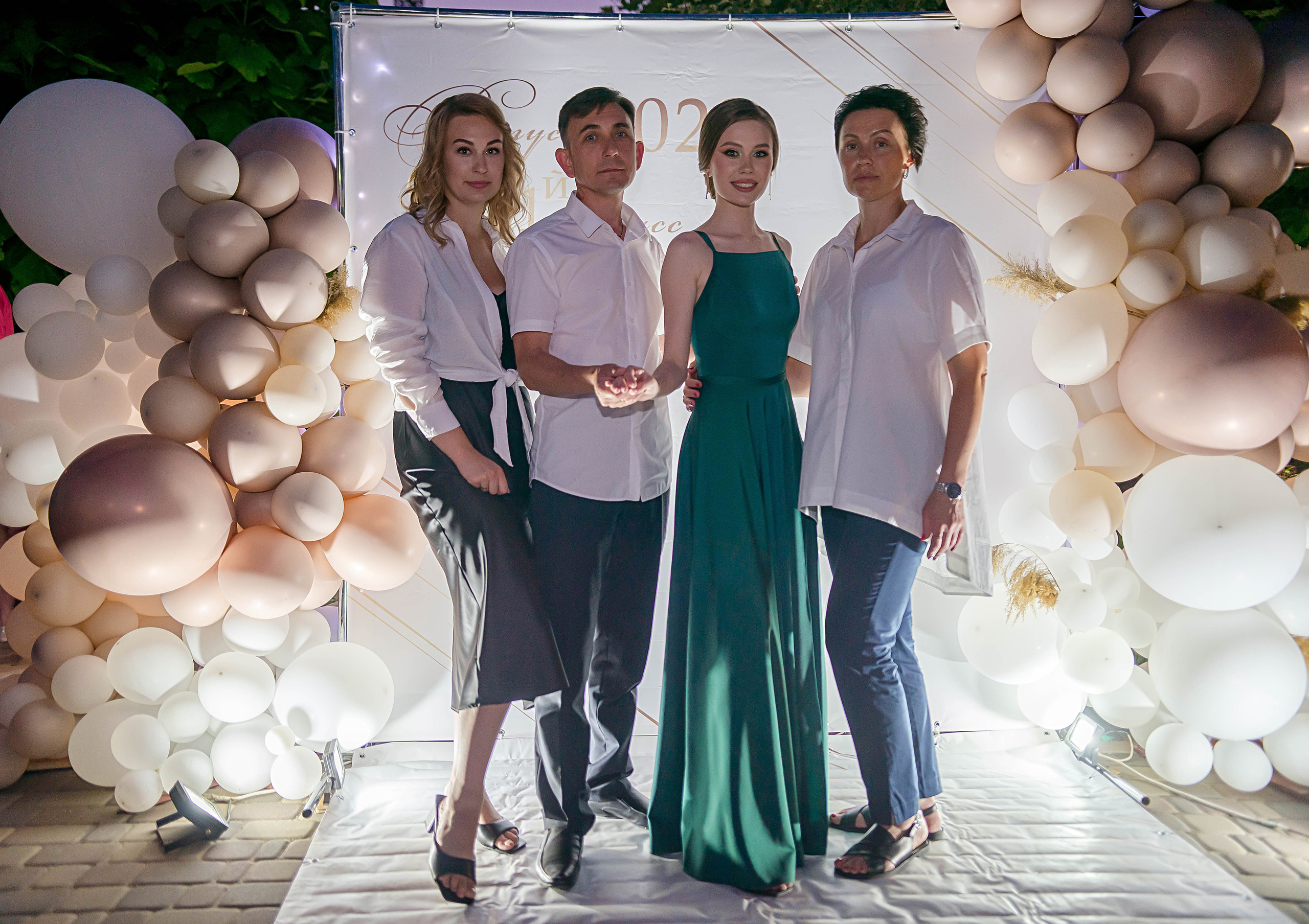 Выпускной Виолетты в Губернии, Новочеркасск, 6-школа, 11-Б. Арт-фотограф Евгений Матвиенко