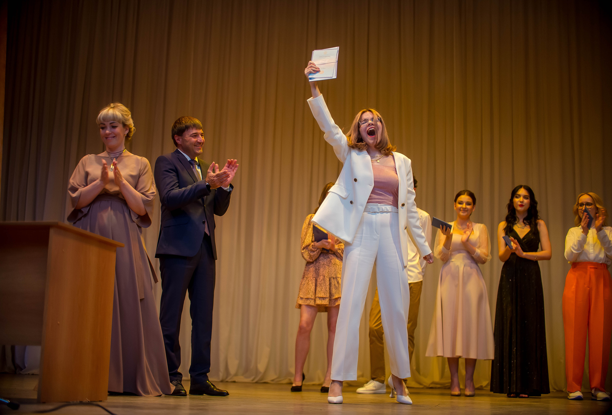 Выпускной Виолетты в Губернии, Новочеркасск, 6-школа, 11-Б. Арт-фотограф Евгений Матвиенко