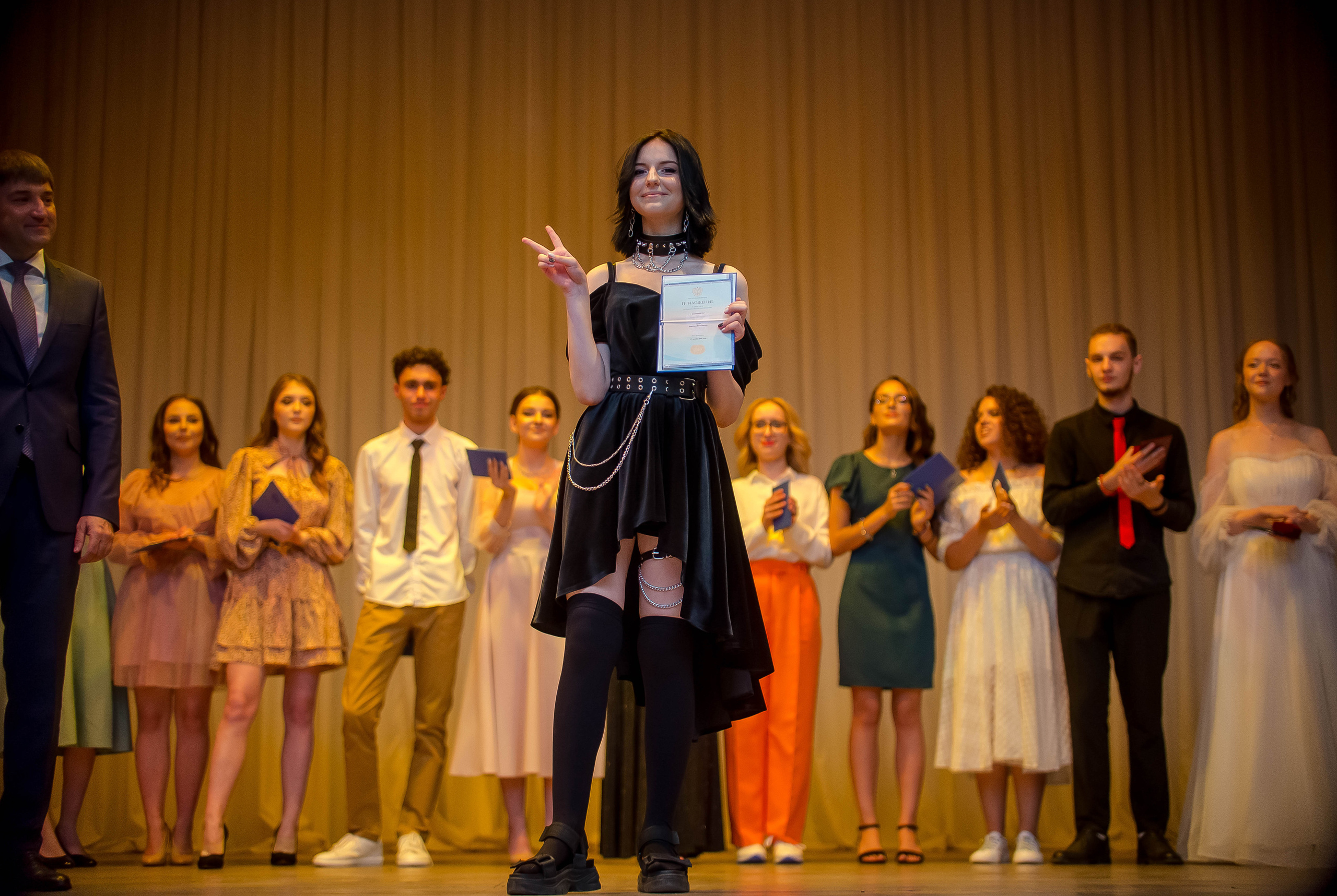 Выпускной Виолетты в Губернии, Новочеркасск, 6-школа, 11-Б. Арт-фотограф Евгений Матвиенко
