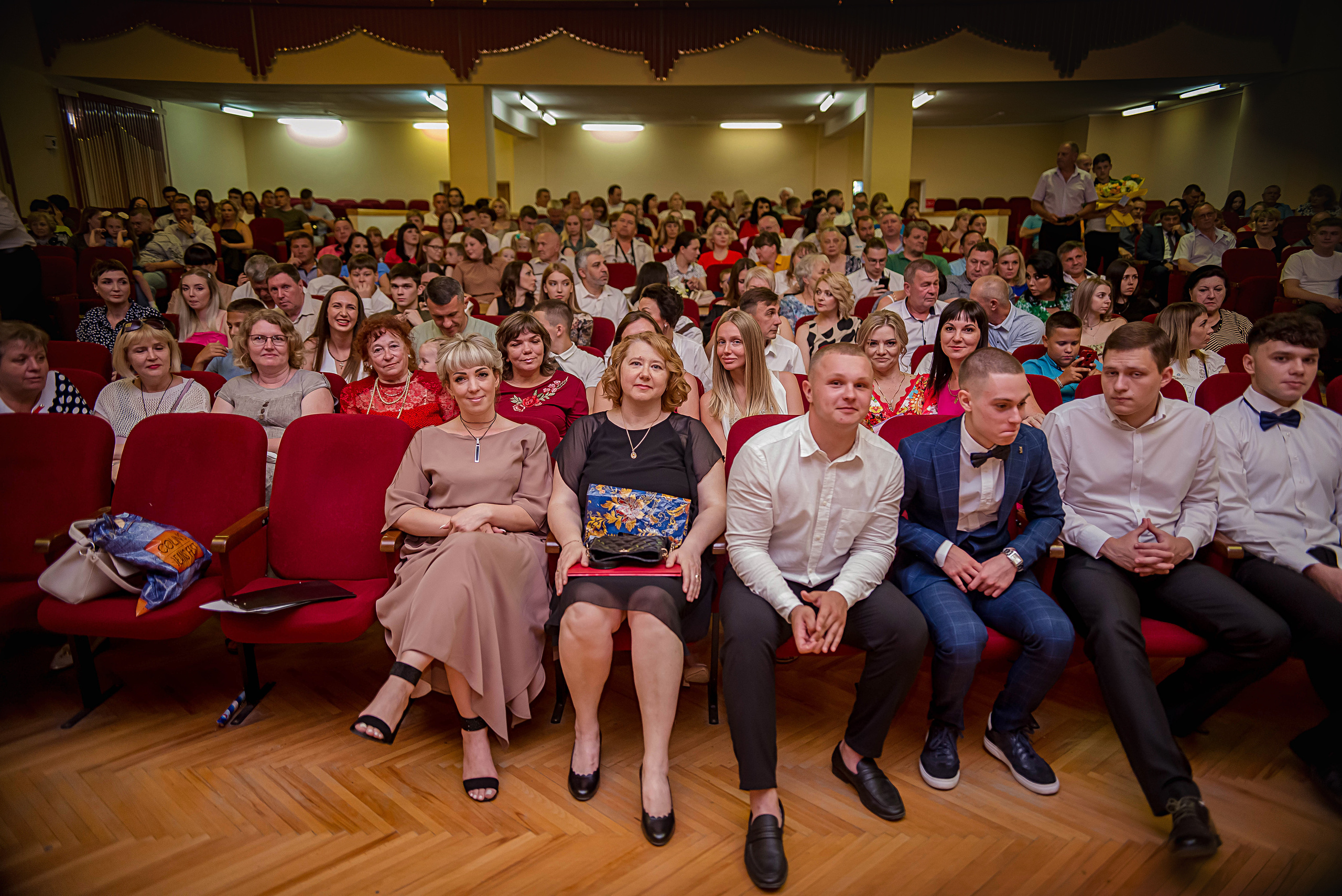 Выпускной Виолетты в Губернии, Новочеркасск, 6-школа, 11-Б. Арт-фотограф Евгений Матвиенко