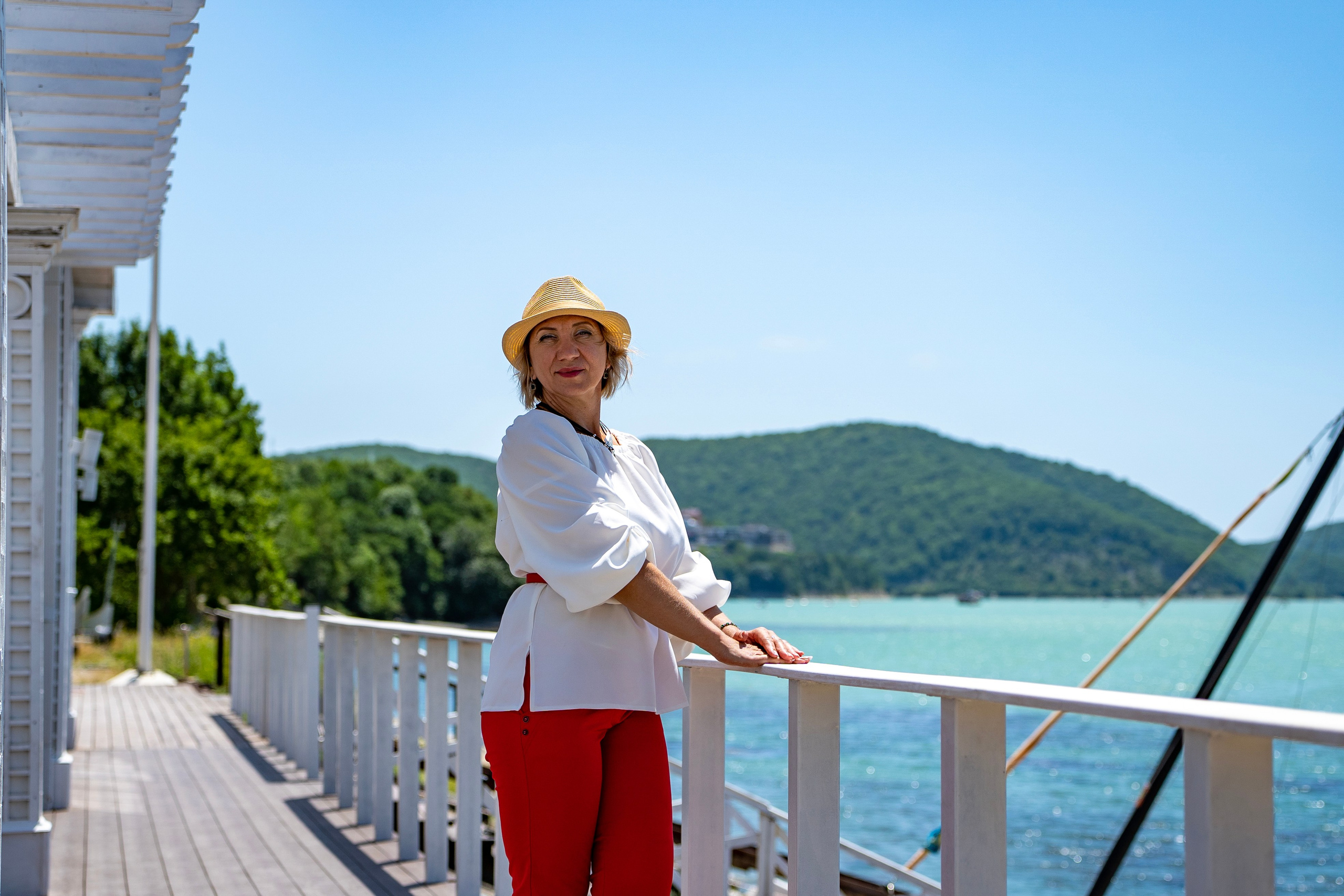 Фотосессия в Абрау-Дюрсо летом. Семейный и детский фотограф Екатерина Черняева. Снимаю портреты, love story, фотопрогулки, работаю на улице, в кафе, студии, дома у клиента