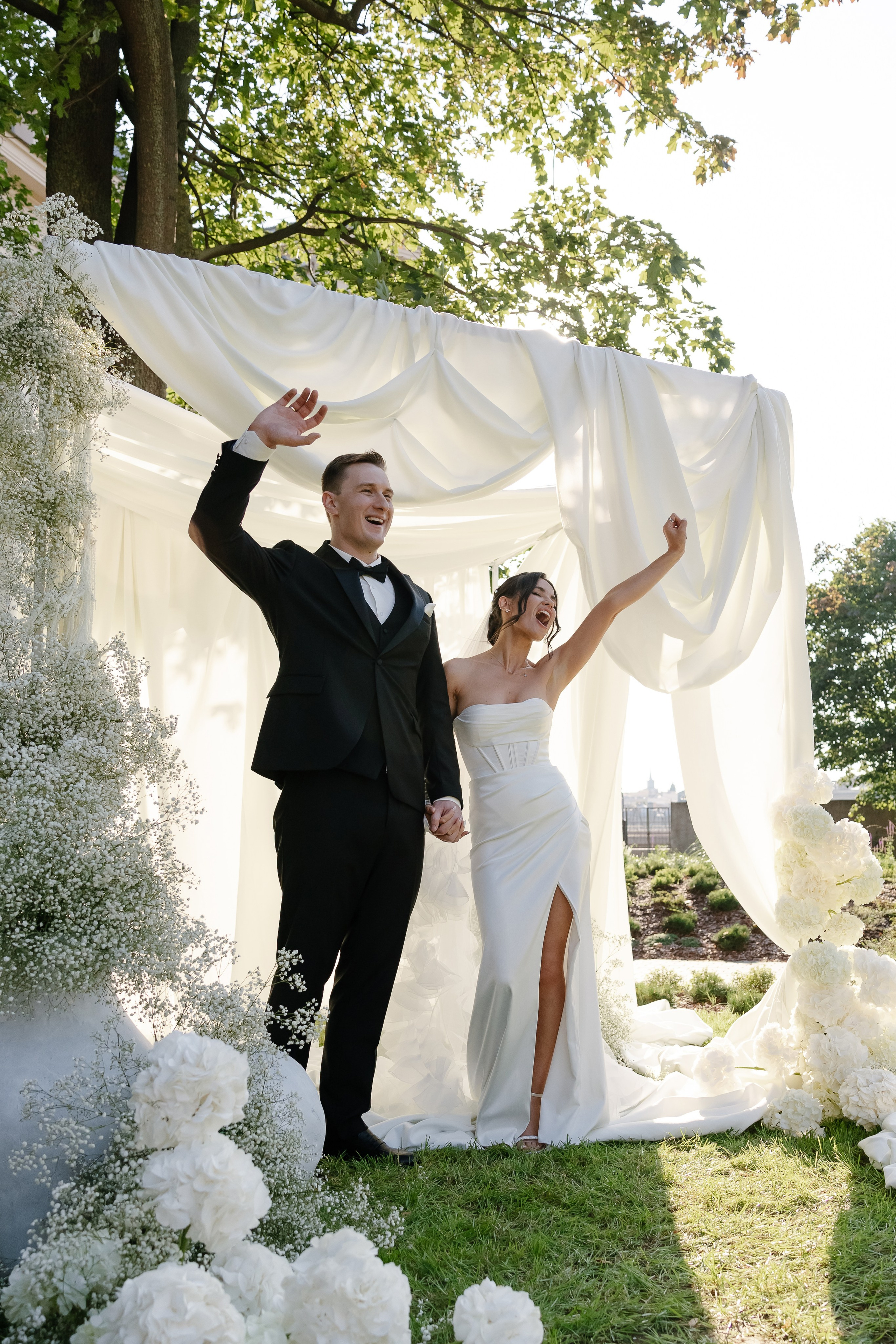 Влюбиться можно в красоту, но полюбить — лишь можно душу. Maya Alieva Wedding Photographer in St.Petersburg