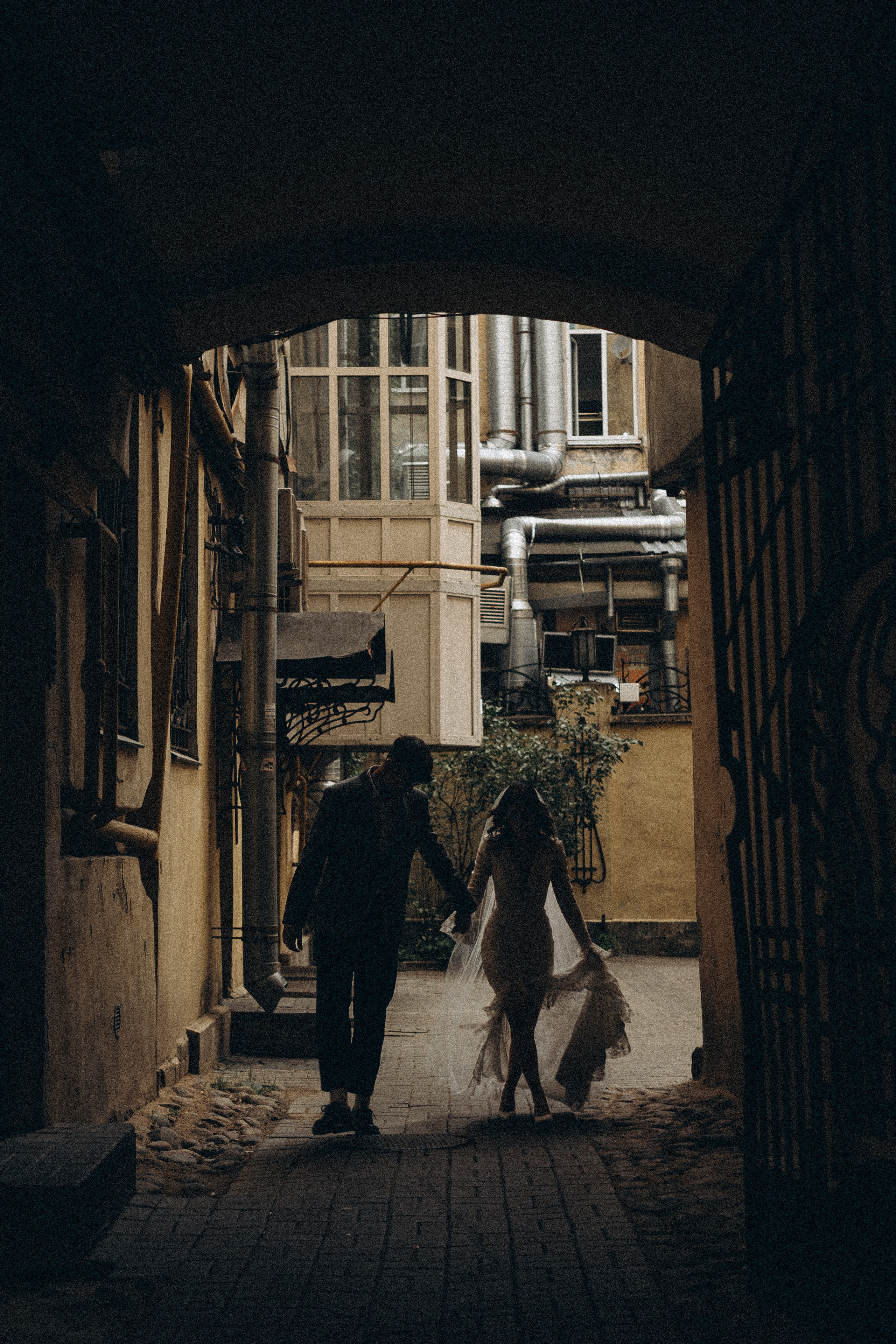 СВАДЕБНАЯ ПРОГУЛКА ВОЗЕ ИСАИКЕВСКОГО СОБОРА АСТОРИИ И ЗАКОНОДАЛЕТНОГО СОБРАНИЯ. Профессиональный фотограф, Санкт-Петербург — Виктория Богомолова