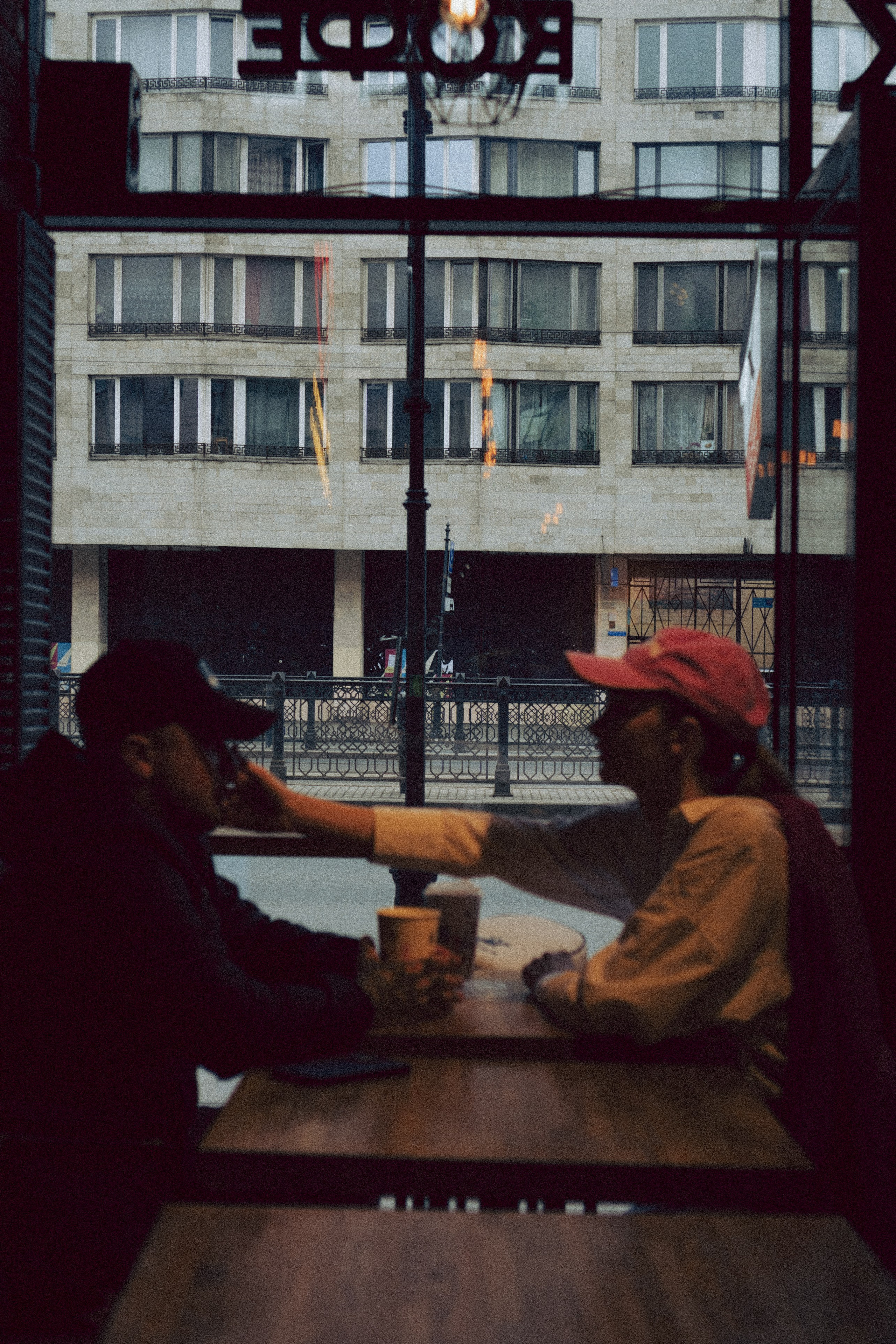 МЫ ГУЛЯЛИ ПРО КРЫШАМ ПИТЕРА. Профессиональный фотограф, Санкт-Петербург — Виктория Богомолова