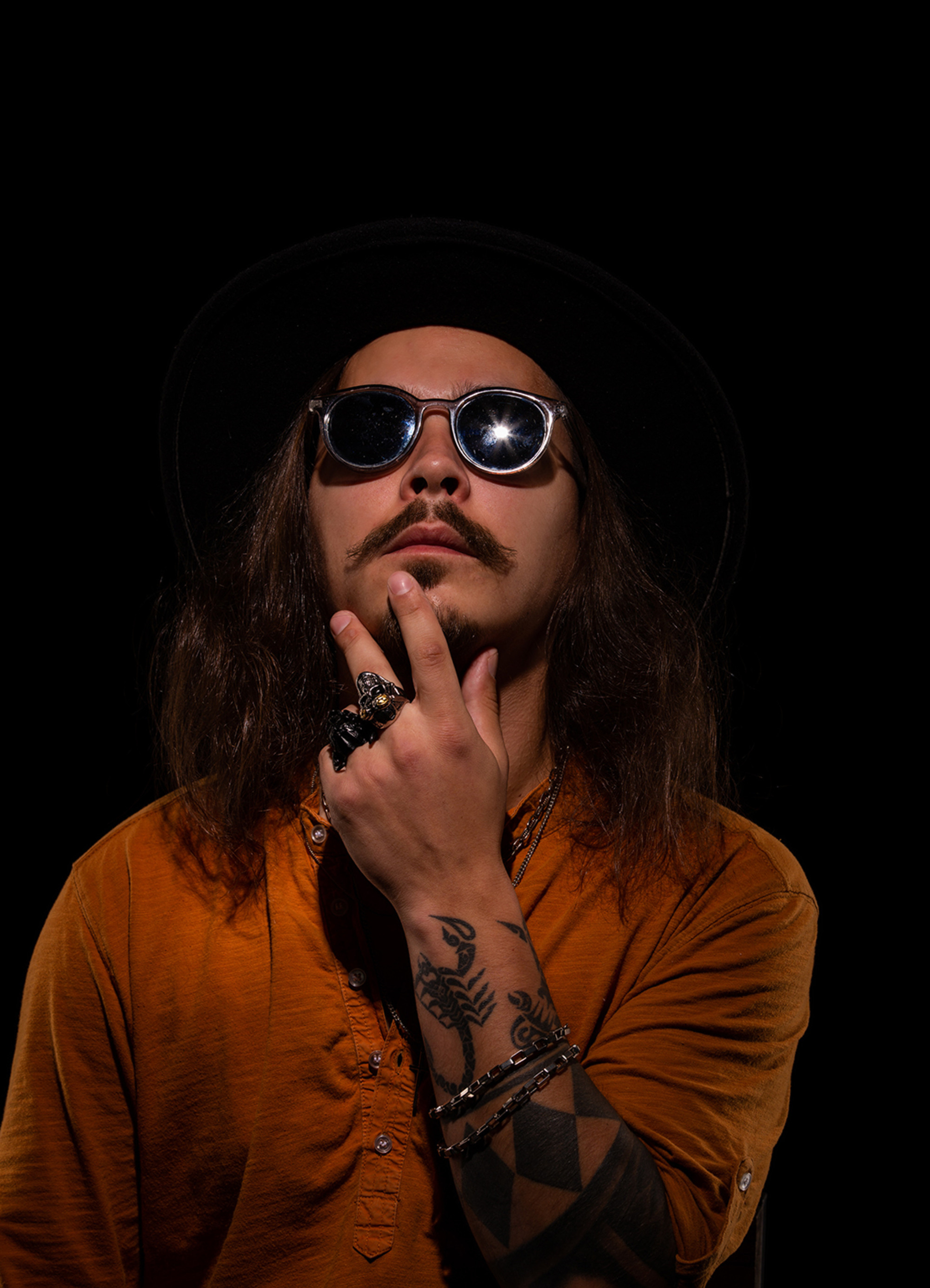 Денис. Съёмка в низком ключе. Фотограф Владивосток