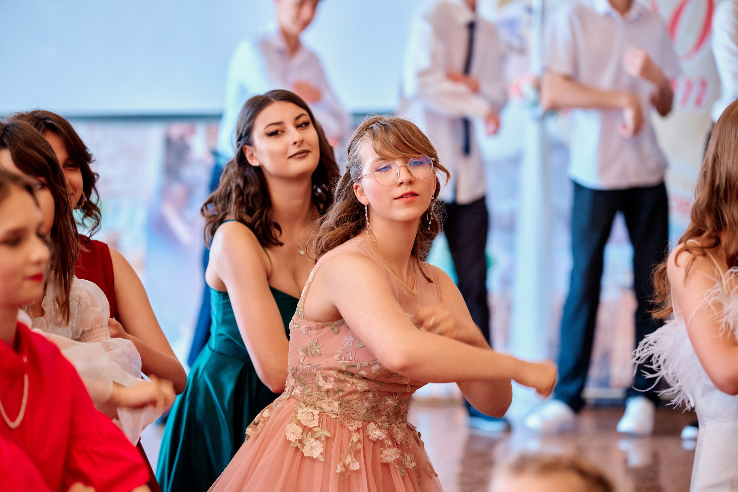 Выпускной 9 класс. Школа 10. Фотограф Таганрог Анна Трайжон