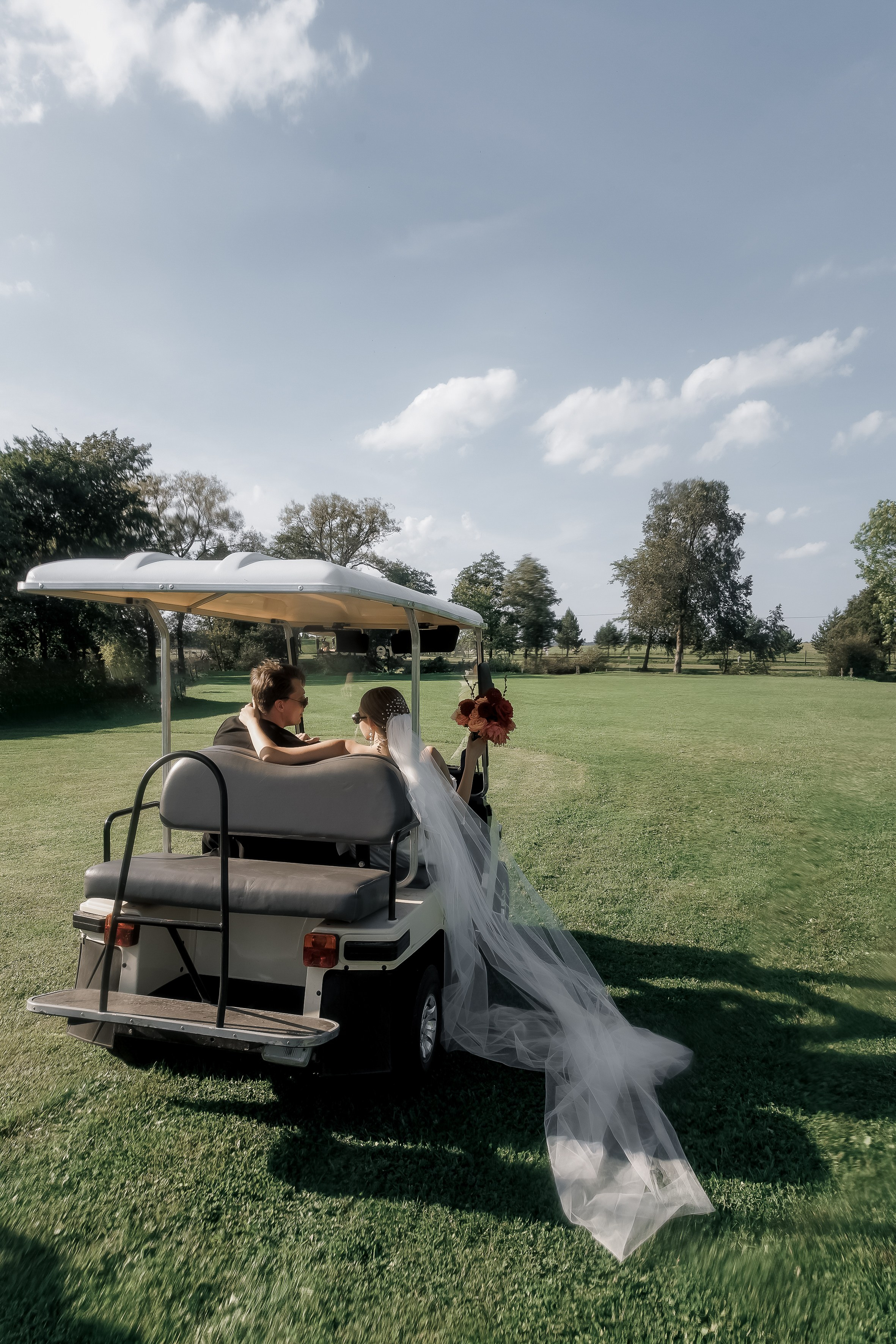Свадьба на гольф-поле. Свадебный фотограф Татьяна Аберле свадебный видеограф Роман Аберле Калининград