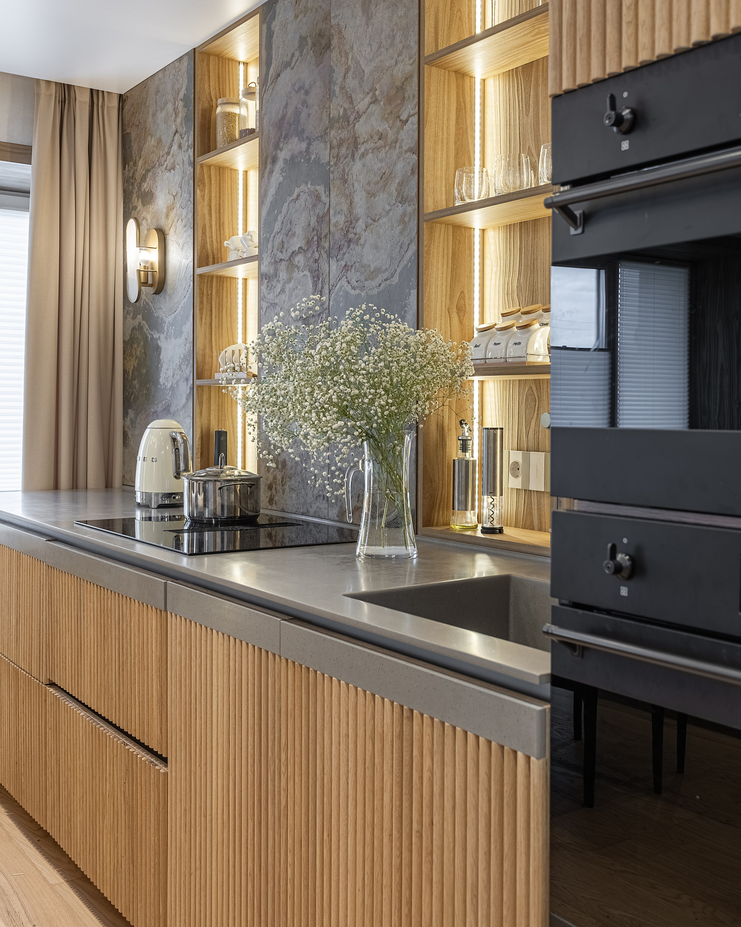 Гагарина. Фотограф и видеограф в Улан-Удэ: Аюна Габагуева и Артём Шаханов