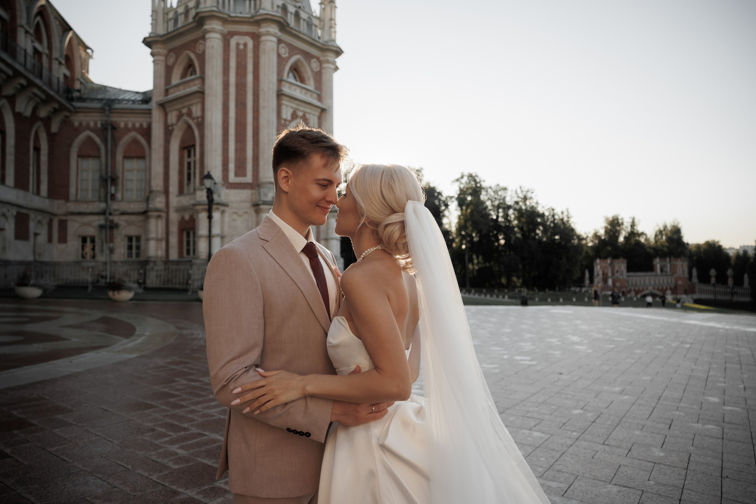 Отель «Милан», Шипиловский ЗАГС, прогулка в парке Царицыно. Свадебный и репортажный фотограф (Москва, Королев и другие)