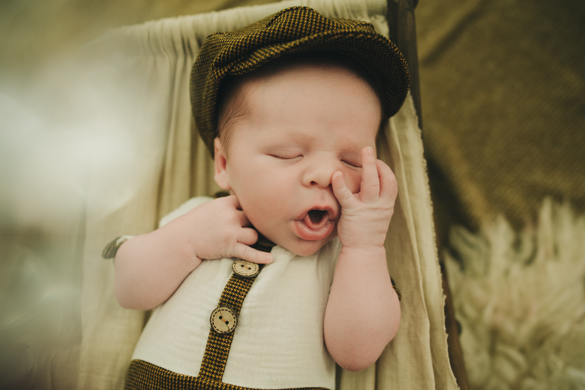 Лев. Фотограф в Москве новорожденные свадьбы семьи Дарья Ларионова