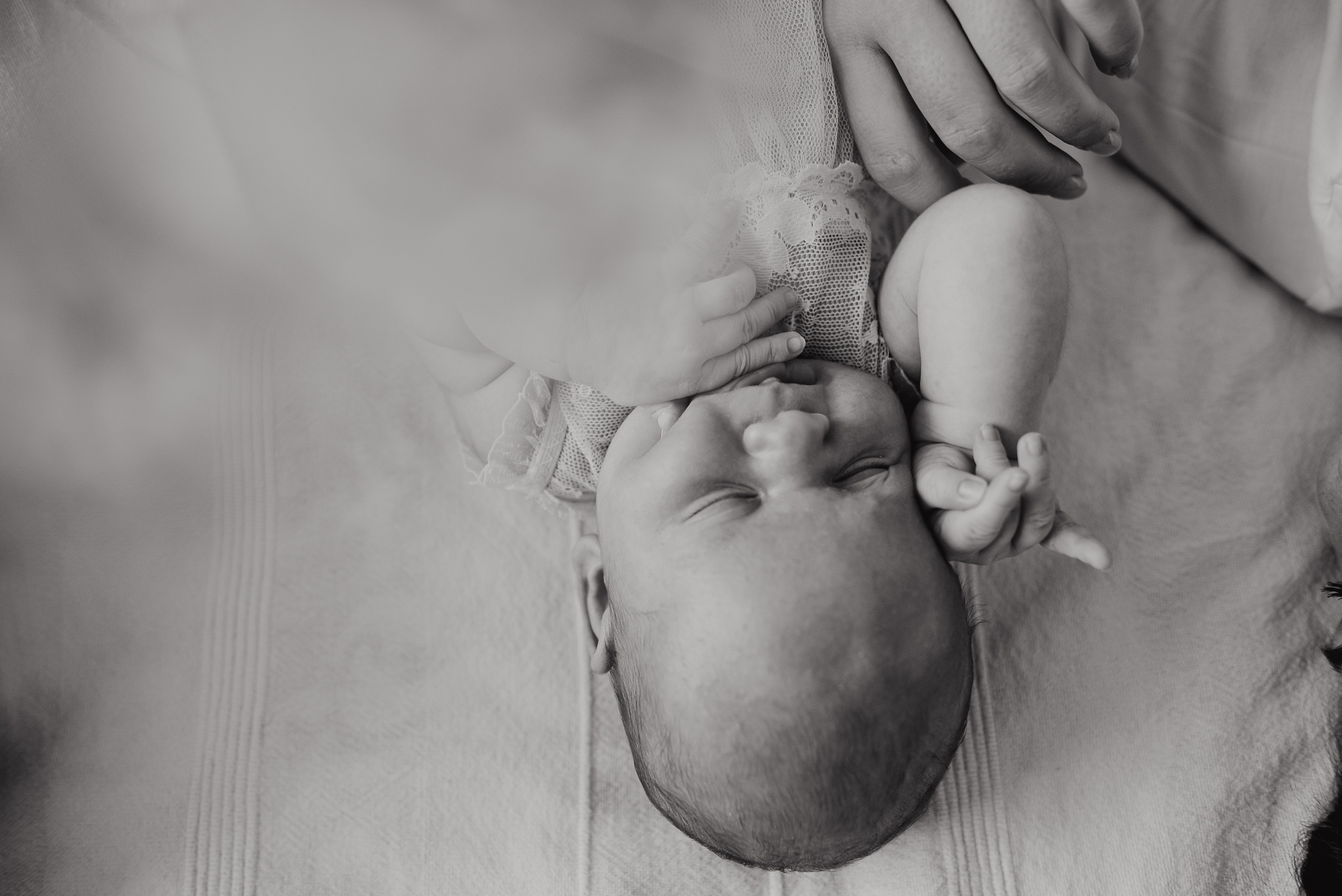 Съёмка девочки с улыбкой. Фотограф в Москве новорожденные свадьбы семьи Дарья Ларионова