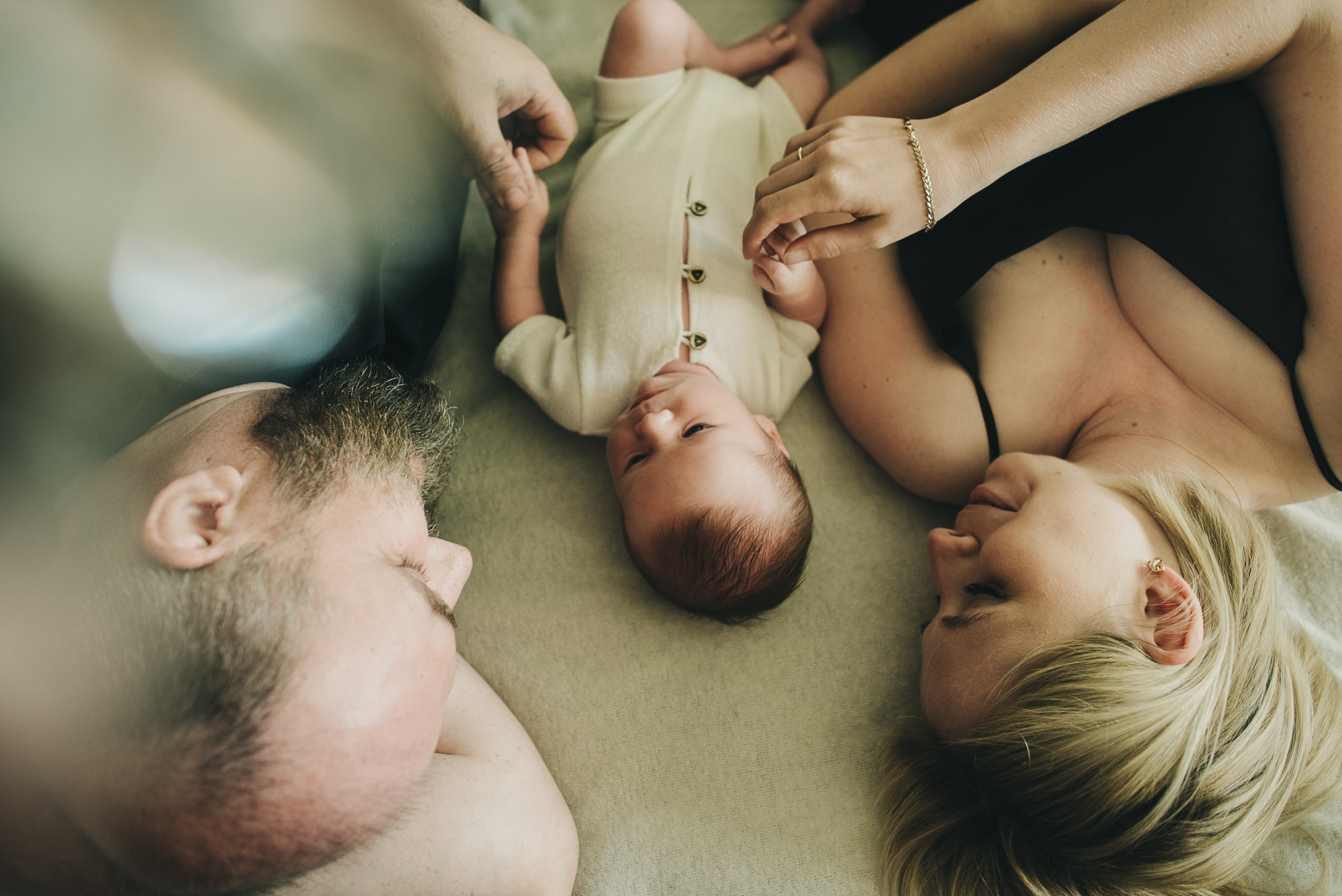 Лев. Фотограф в Москве новорожденные свадьбы семьи Дарья Ларионова
