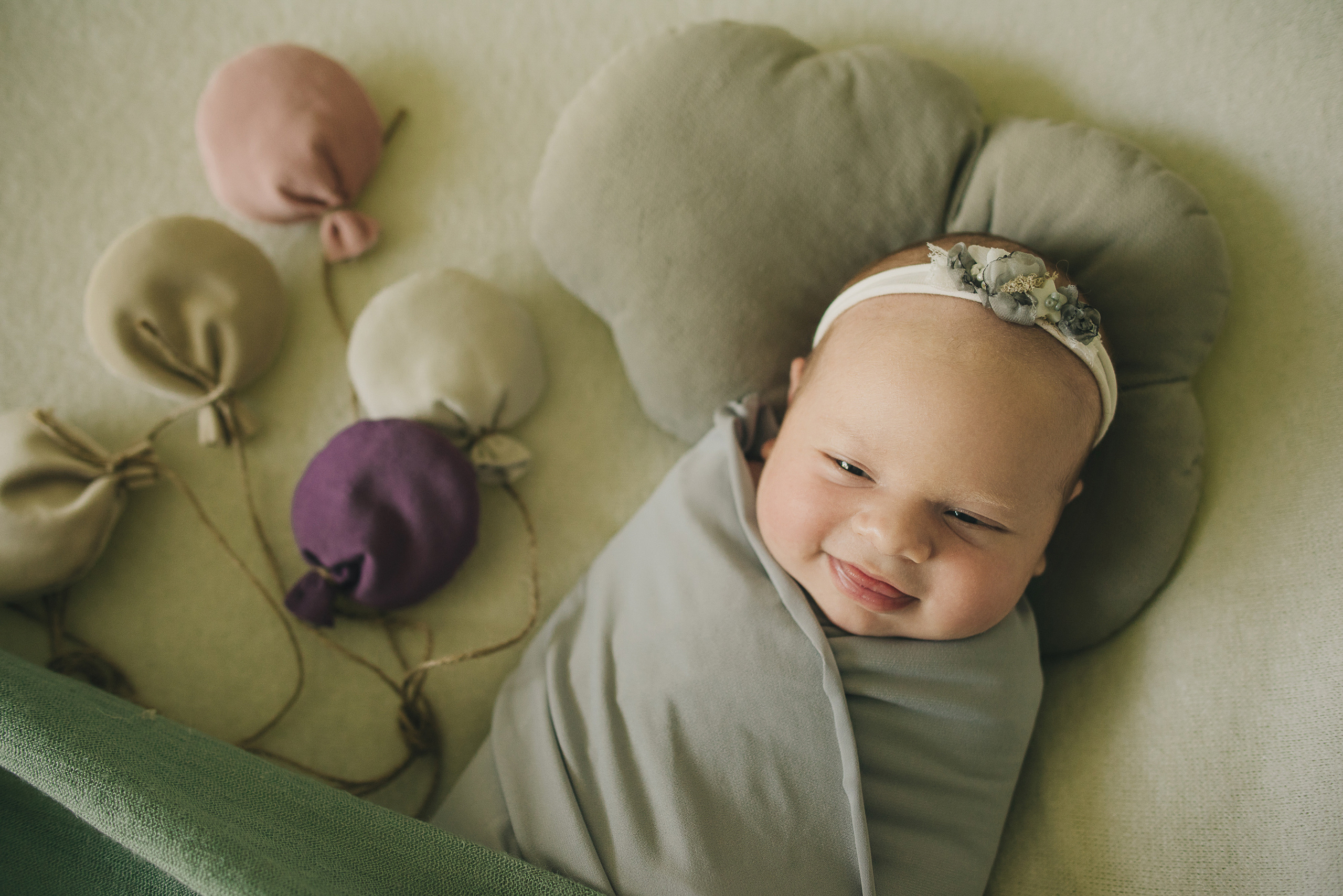 Съёмка девочки с улыбкой. Фотограф в Москве новорожденные свадьбы семьи Дарья Ларионова