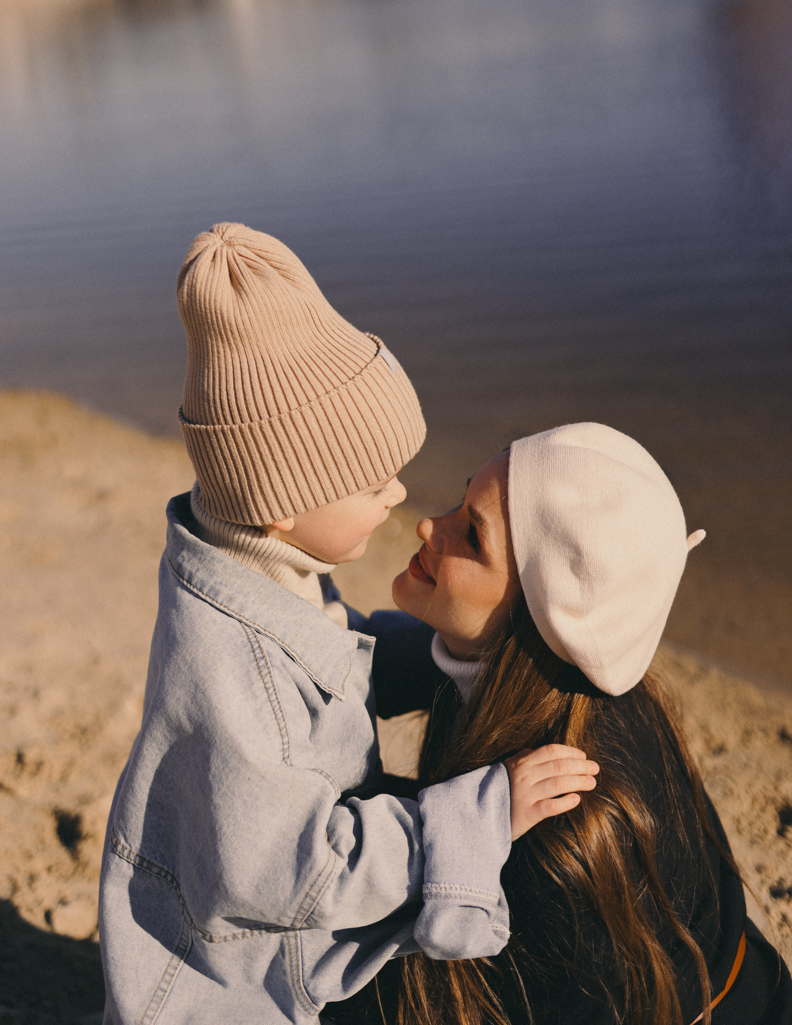 Игнат и его мама. Фотограф Мария Лаенко