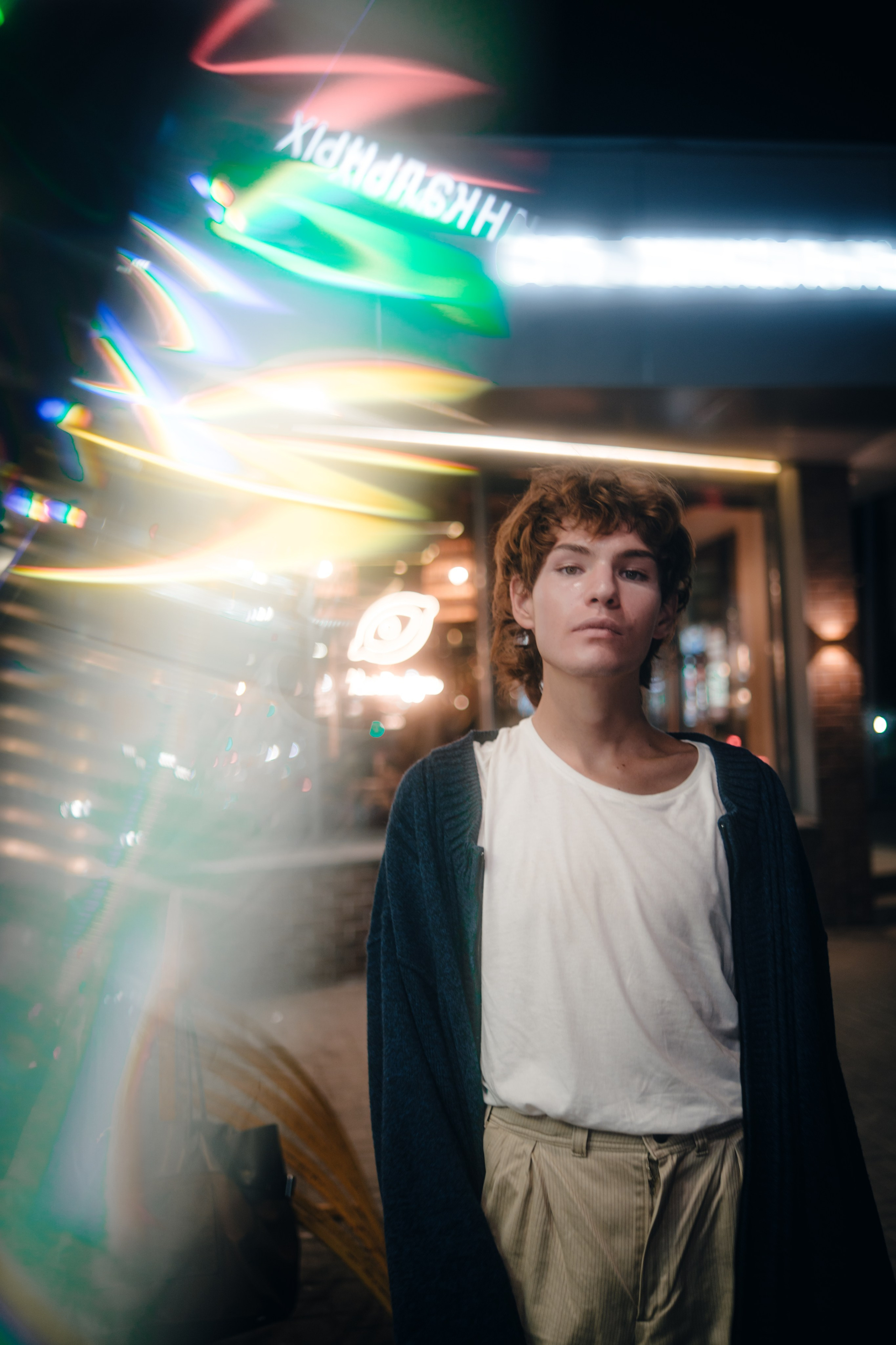 Глеб / EXTRA UNCONTROLLED BOKEH & Refraction of the Showcase. Felixtones