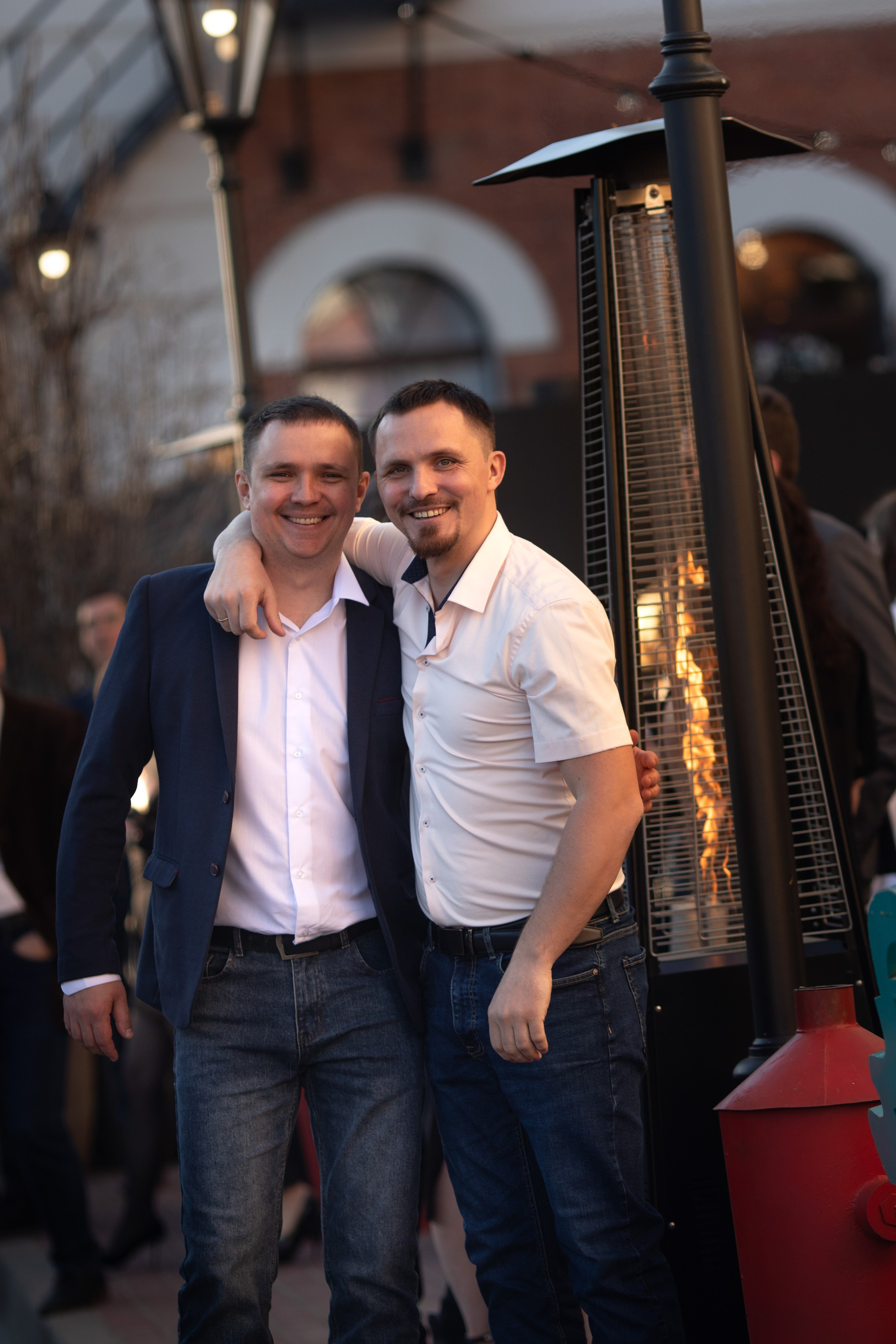 Строительная компания Л1- 32 года. Специальный гость — Григорий Лепс. Двойняшки-фотографы Анна и Анастасия в Санкт-Петербурге