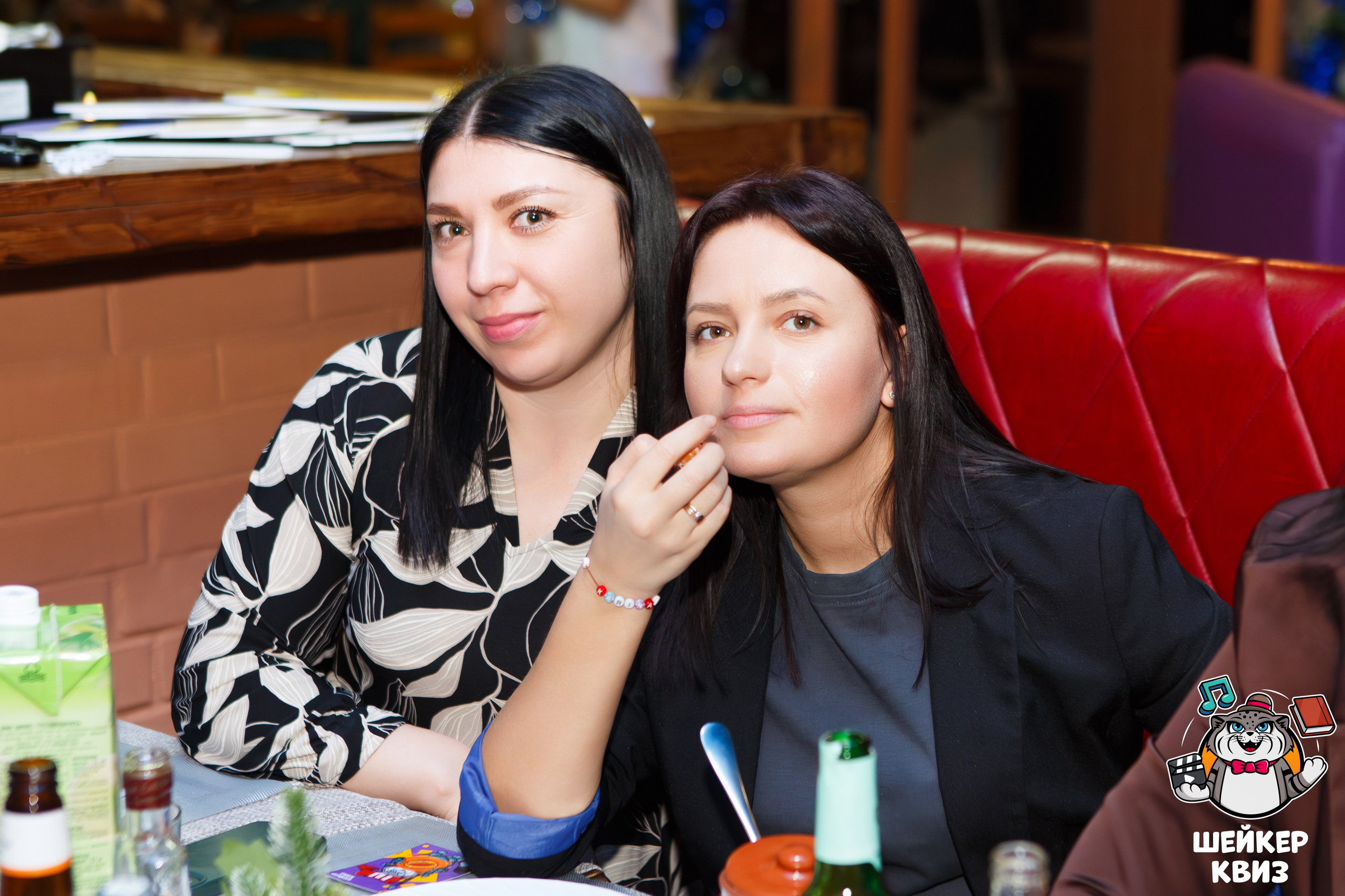 Профессиональный фотограф запечатлел радостный момент новогодней викторины в Мценске