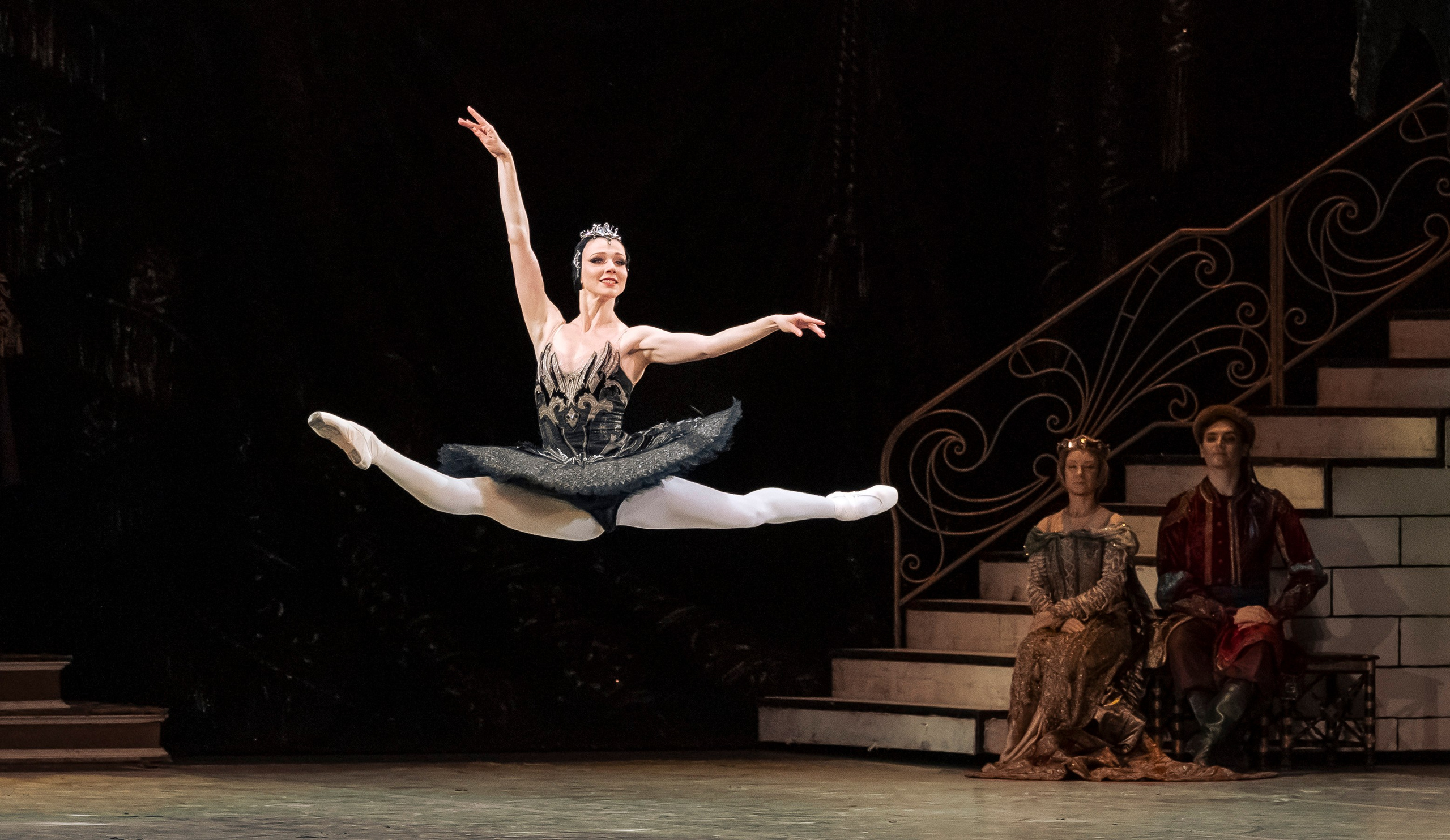 Лебединое озеро. Балет Наталии Касаткиной и Владимира Василёва. Балетный фотограф Москва Майоров Николай