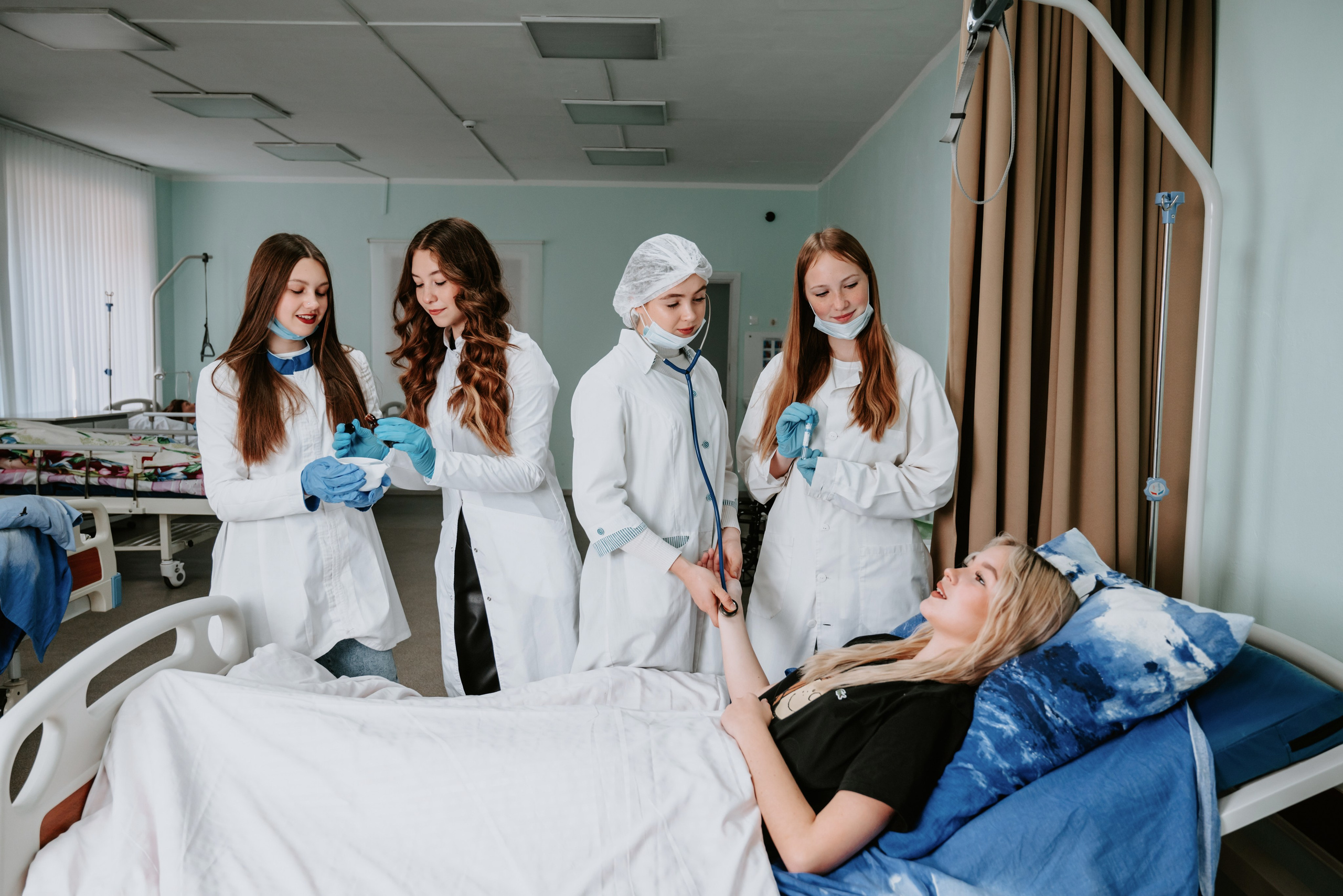 Старшая школа. Фото. Современные выпускные альбомы. Воткинск