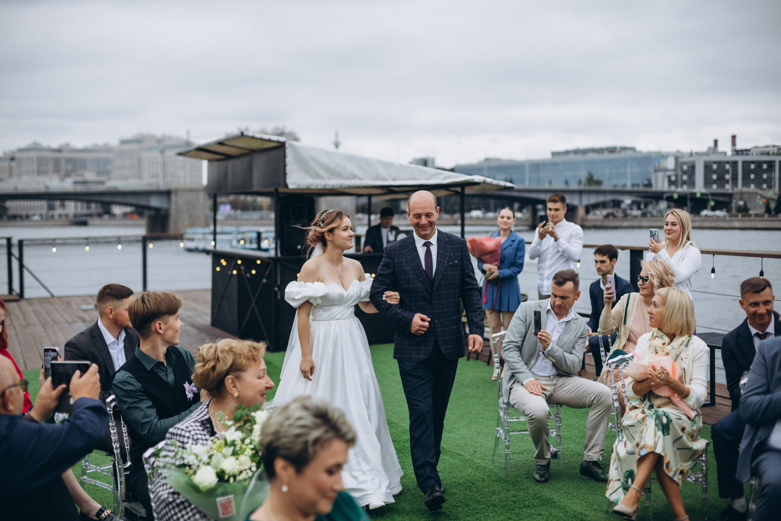 Фотографии 2023 года. Свадебный и семейный фотограф в Санкт-Петербурге Яцына Юрий. Видеоопер