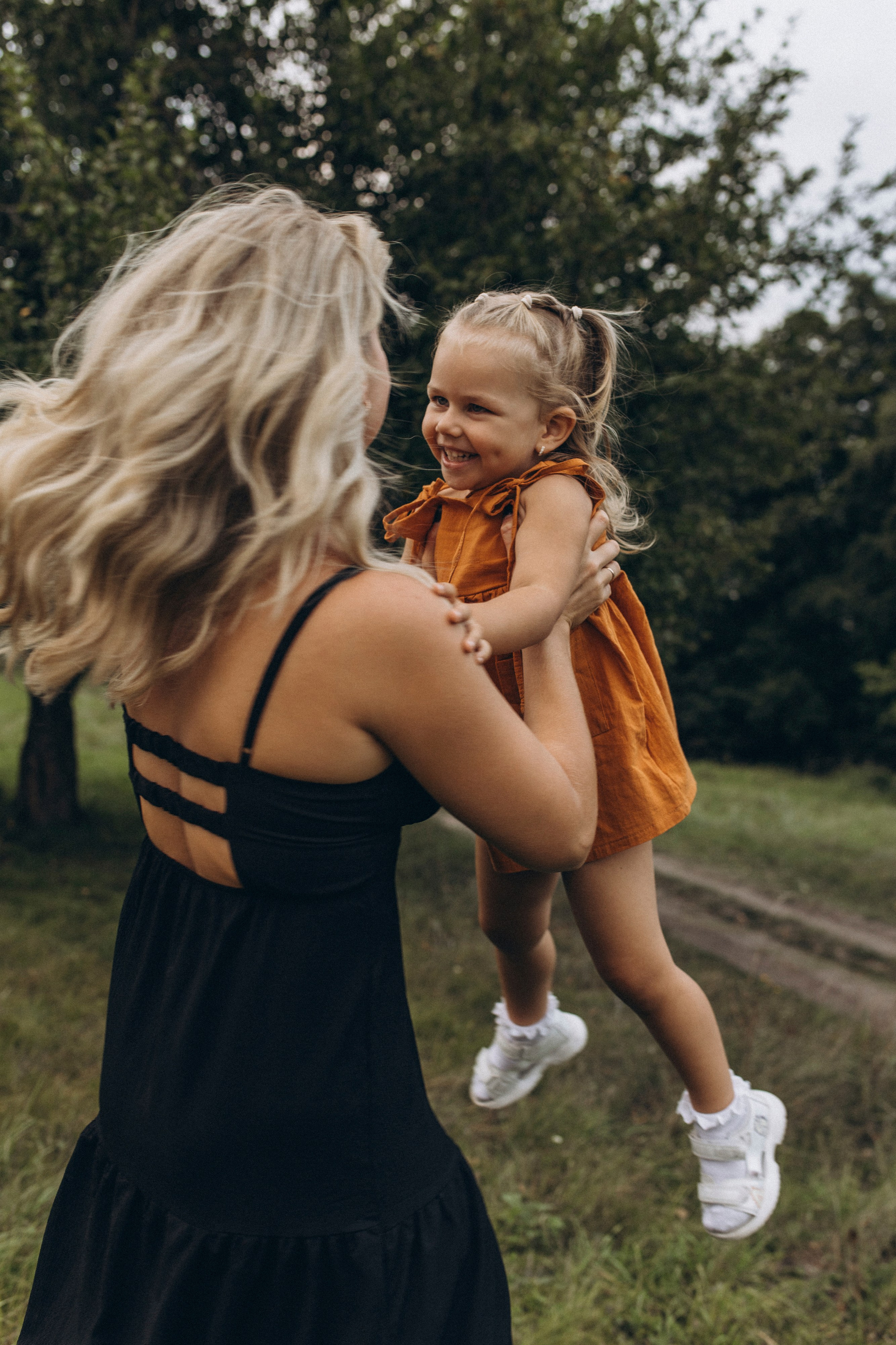 Летняя история Насти и Полины. Семейный и детский фотограф Башкатова Дарья Старый Оскол