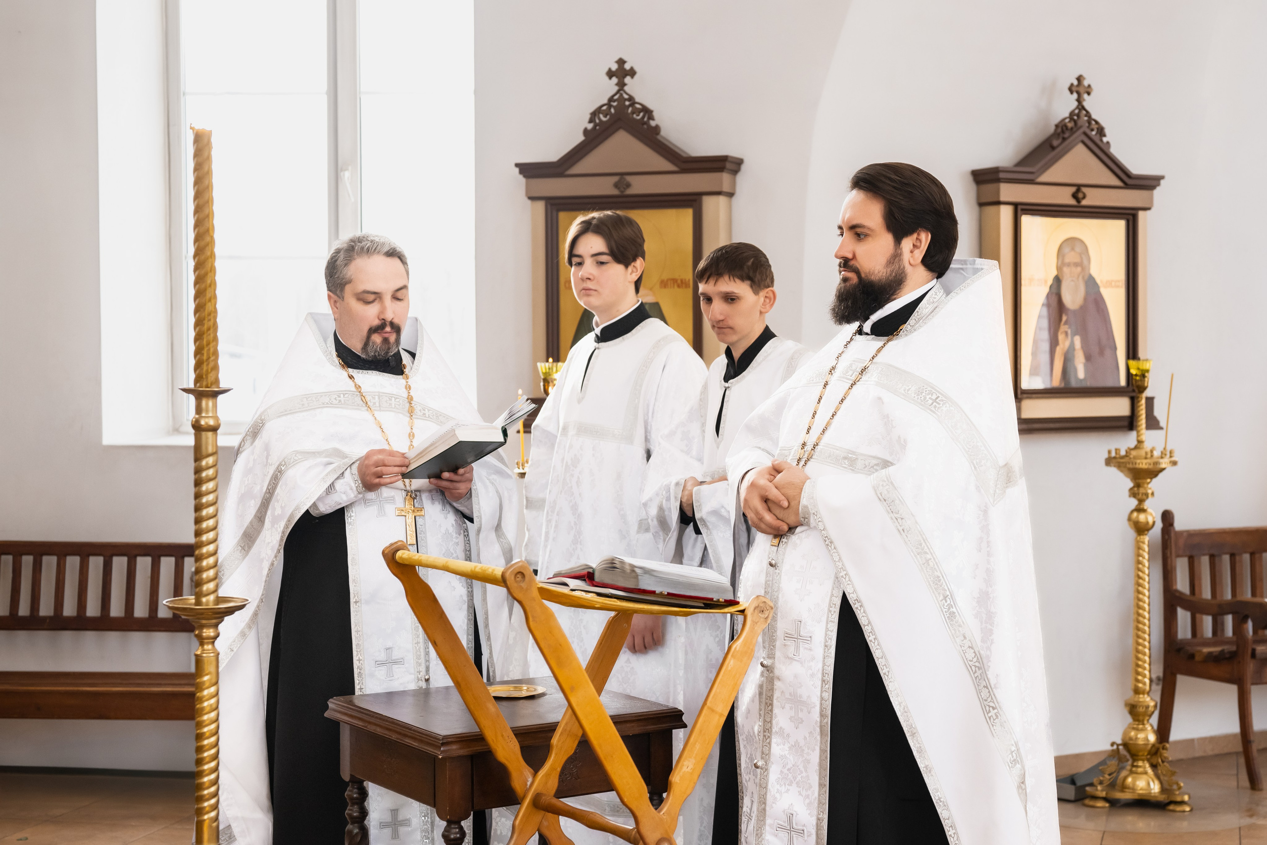 Храм Страстотерпцев (п.Южный). Церковный фотограф на Таинство Крещения и Венчания в Оренбурге и Оренбургской области Екатерина Белкина