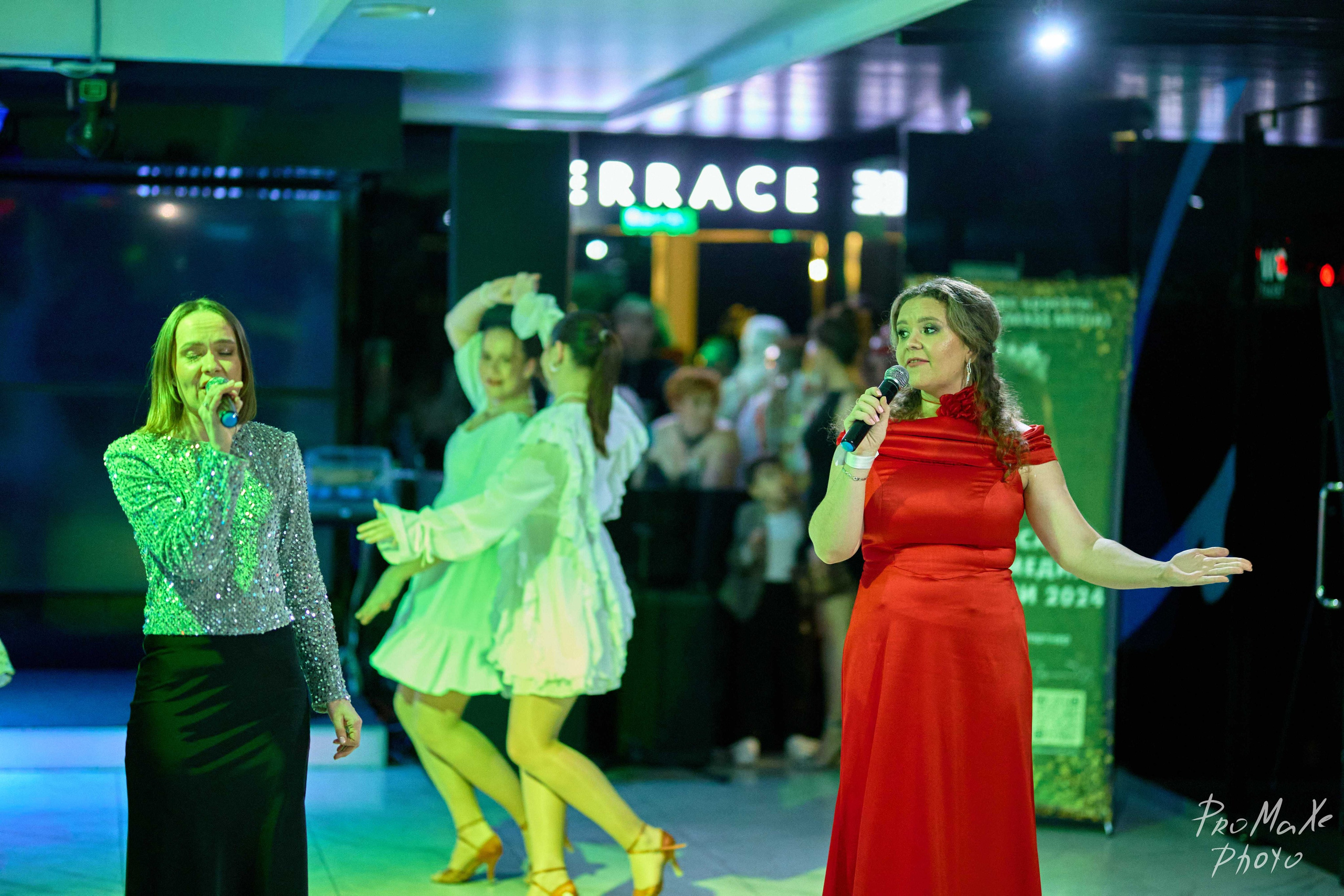 Зал КРАСА МАСС-МЕДИА ЧУВАШИИ. Владимир Суздалов (ProMaXe) — Портретный фотограф, тематические фотосессии в Чебоксарах