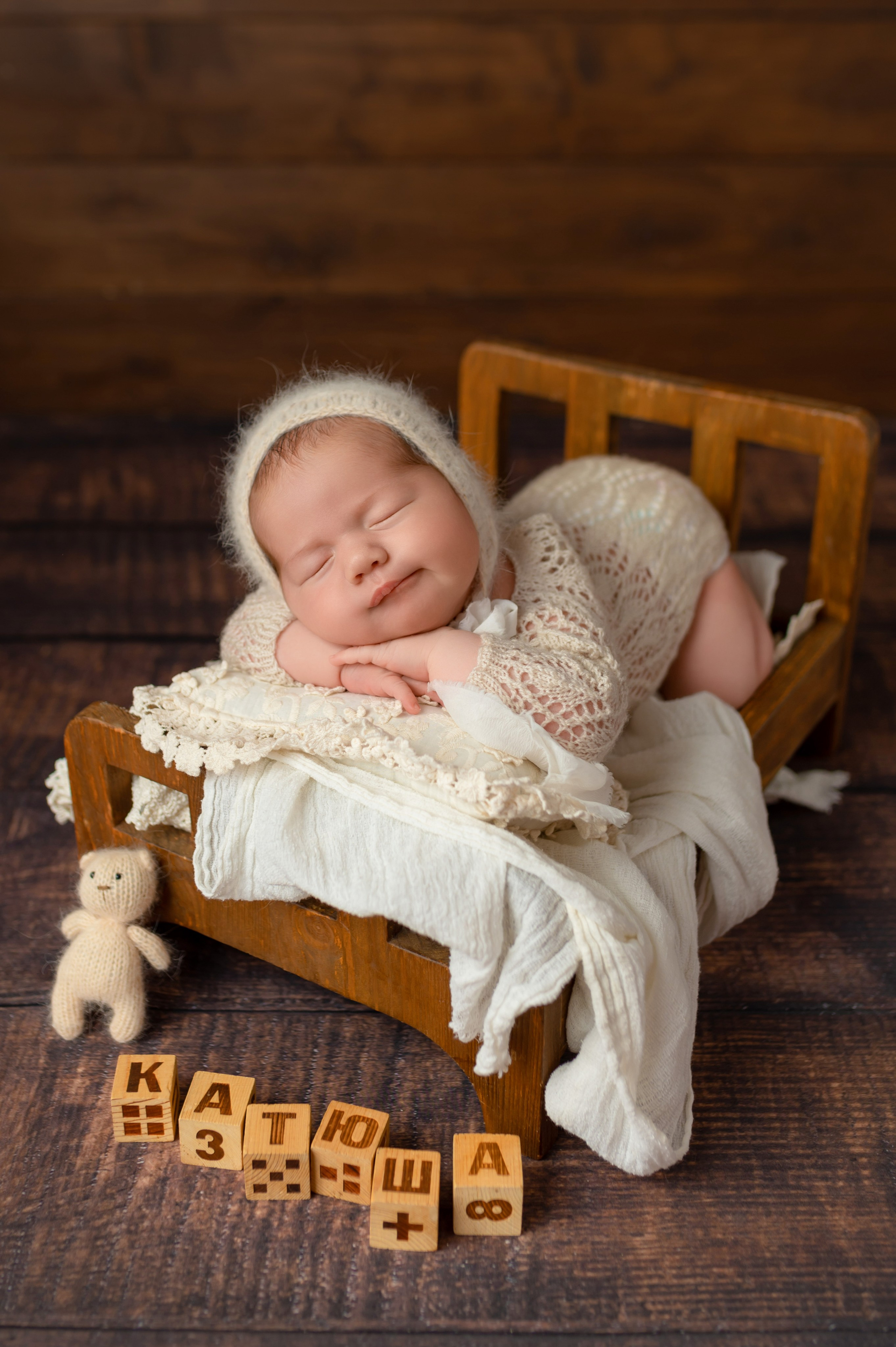 Новорожденные девочки. Детский фотограф в городе Жуковский Алиса Коробанова