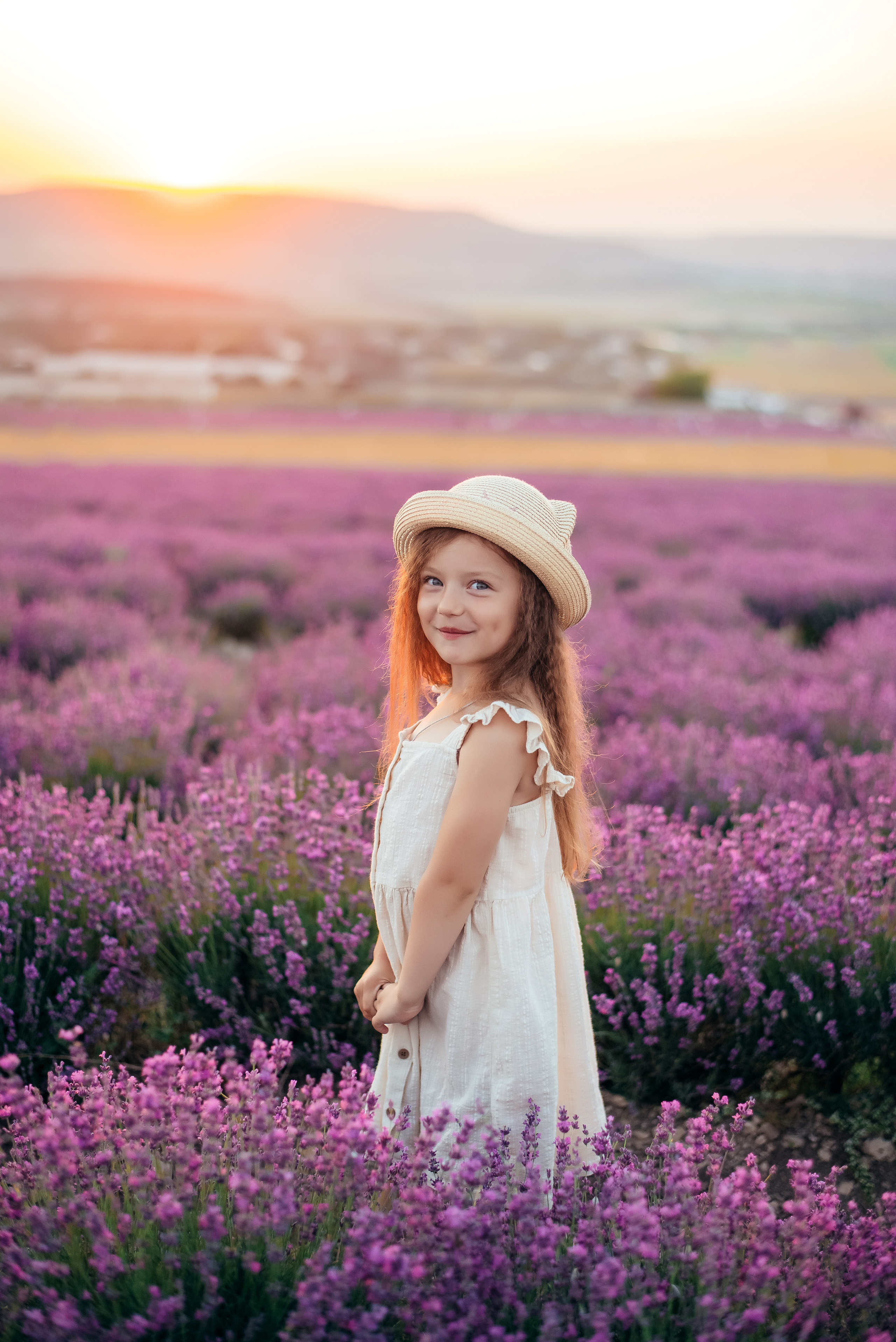 Семейная фотосессия в лавандовом поле. Свадебный и семейный фотограф в Симферополе Дарья Маркова