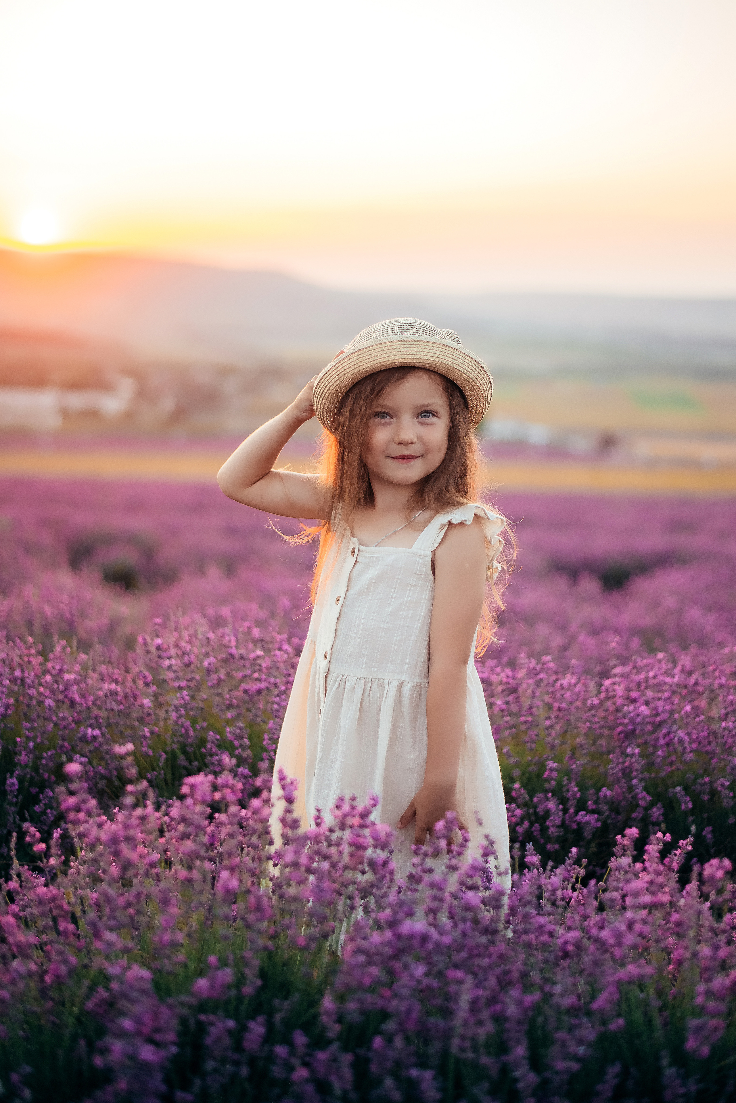 Семейная фотосессия в лавандовом поле. Свадебный и семейный фотограф в Симферополе Дарья Маркова