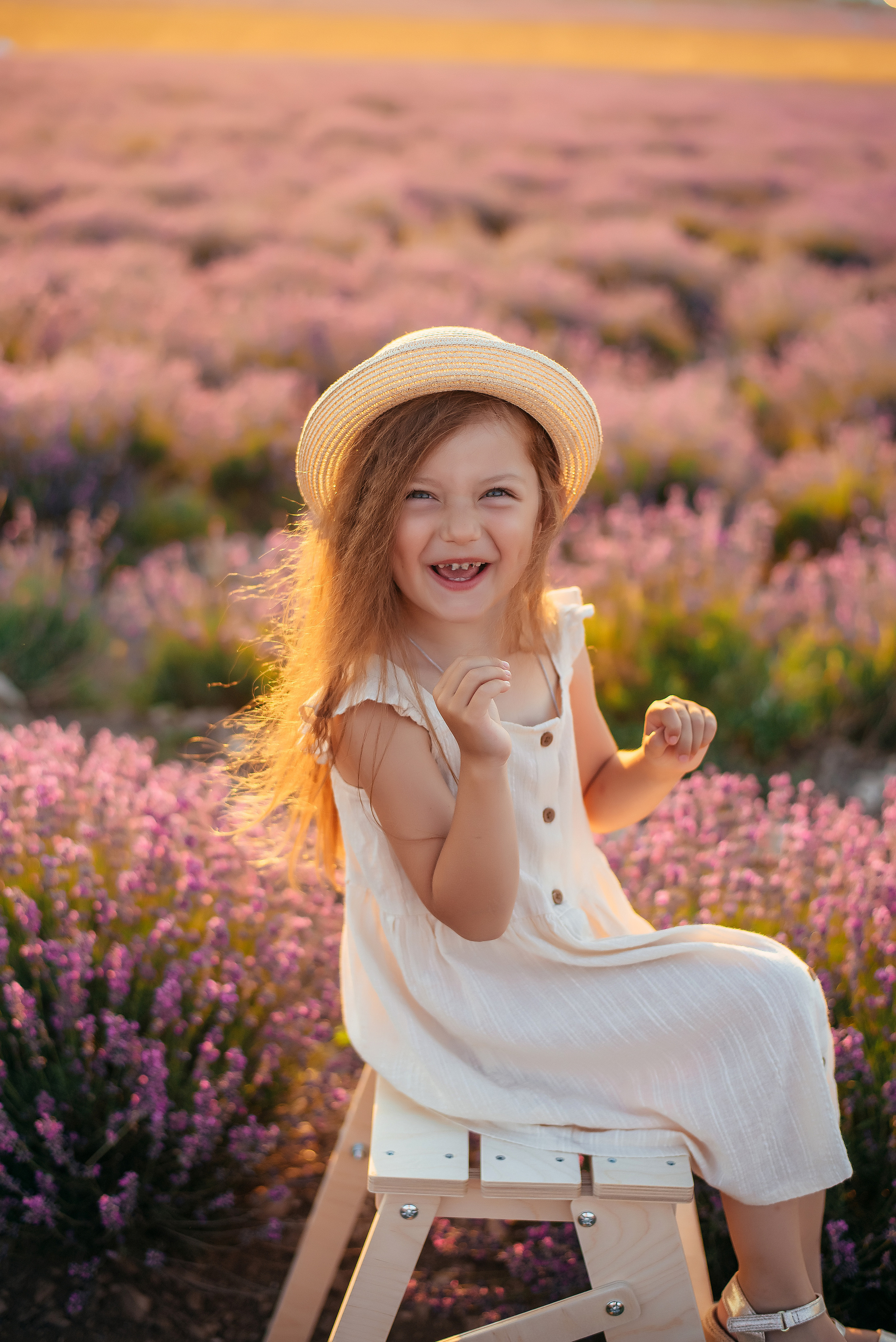 Семейная фотосессия в лавандовом поле. Свадебный и семейный фотограф в Симферополе Дарья Маркова