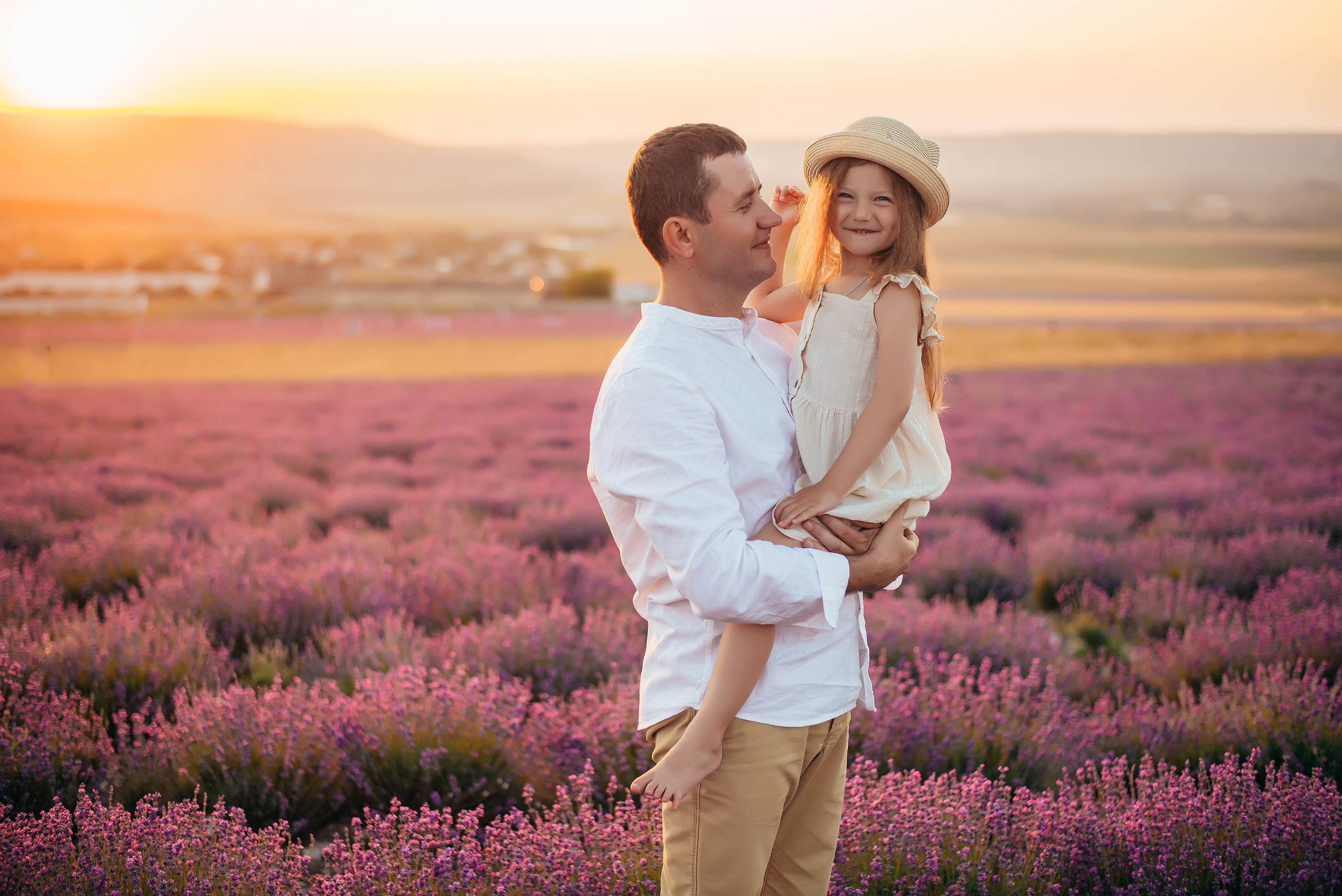 Семейная фотосессия в лавандовом поле. Свадебный и семейный фотограф в Симферополе Дарья Маркова