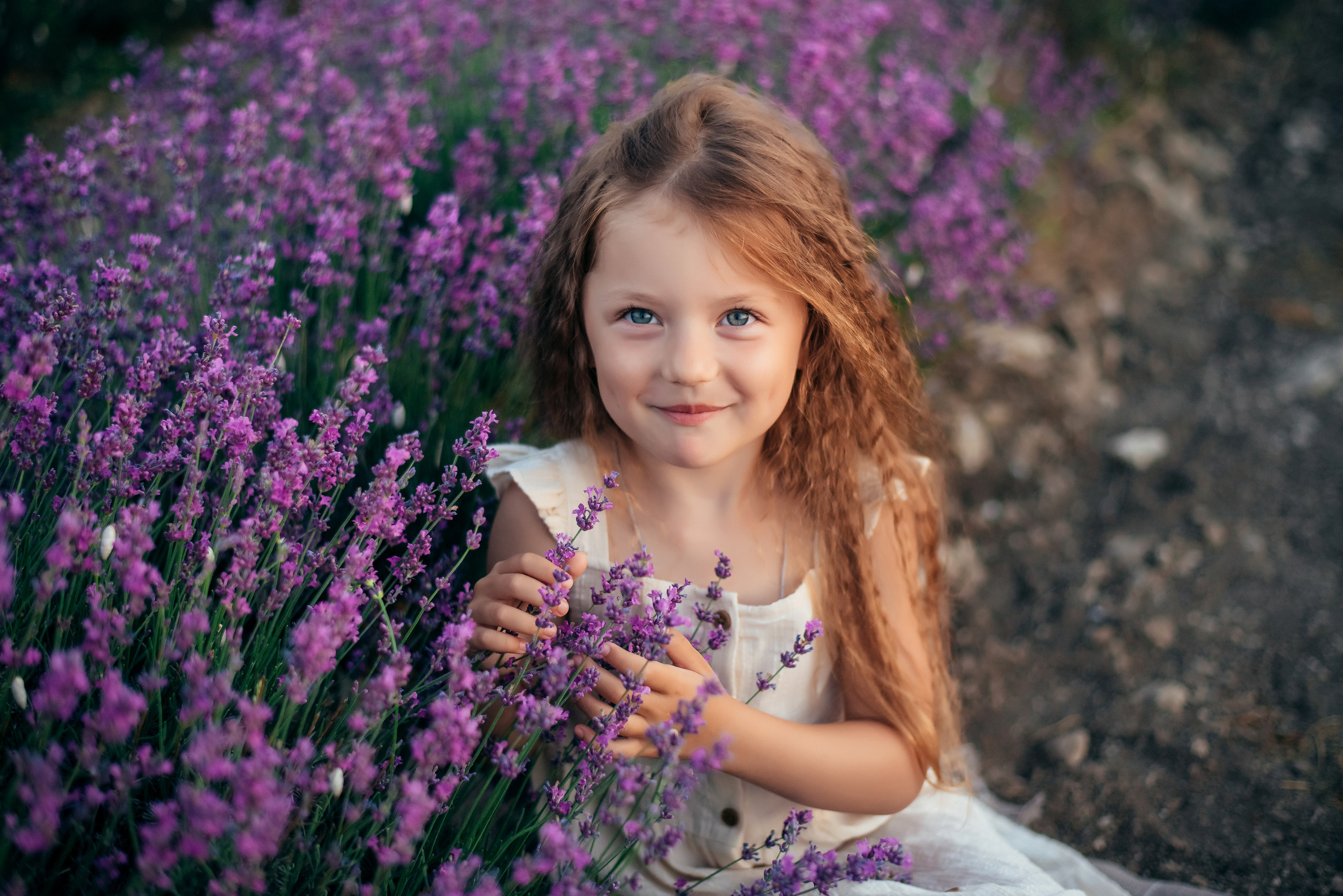 Семейная фотосессия в лавандовом поле. Свадебный и семейный фотограф в Симферополе Дарья Маркова