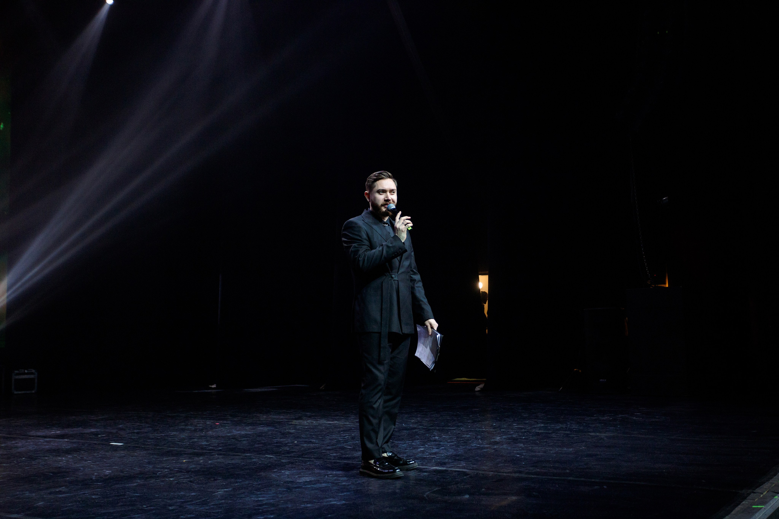 РЕПОРТАЖ: НОВЫЙ ГОД В ДК МЕТАЛЛУРГ. Профессиональный фотограф в Ижевске Леша Петров