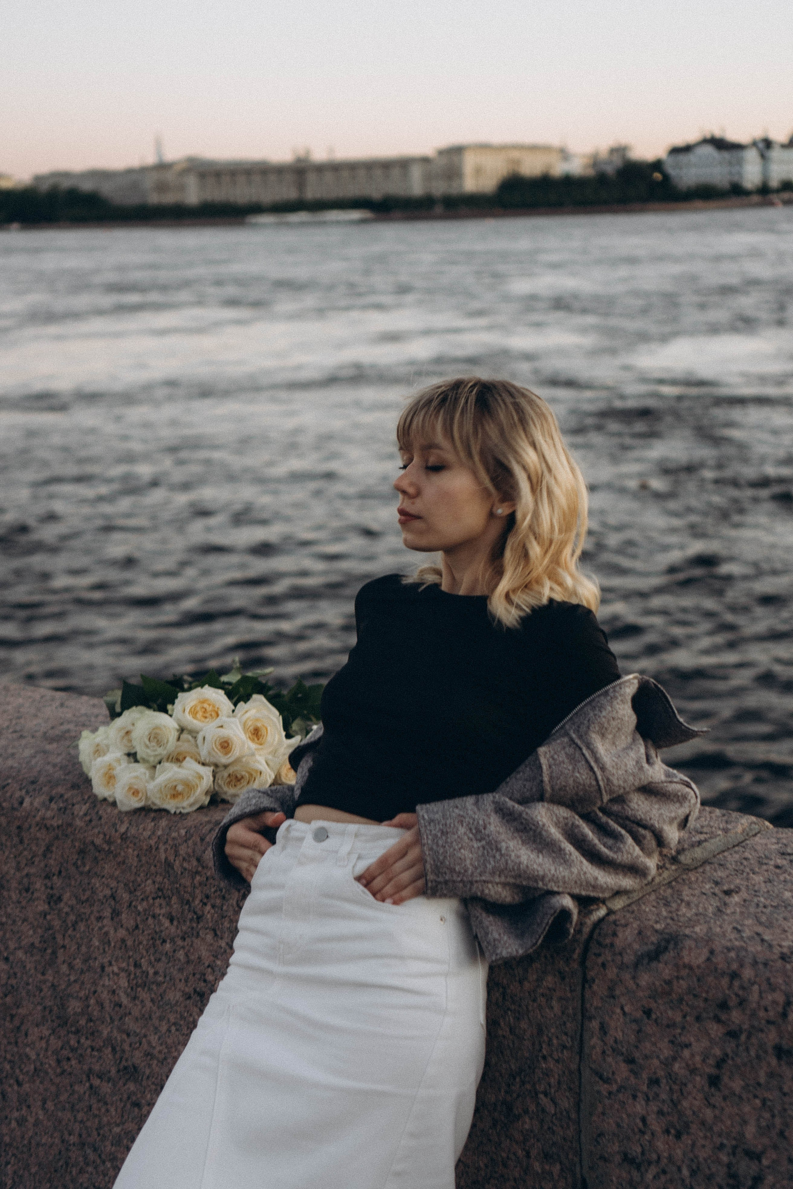 ПРОГУЛКА ПО ГОРОДУ В БЕЛЫЕ НОЧИ (другой вариант). Профессиональный фотограф, Санкт-Петербург — Виктория Богомолова