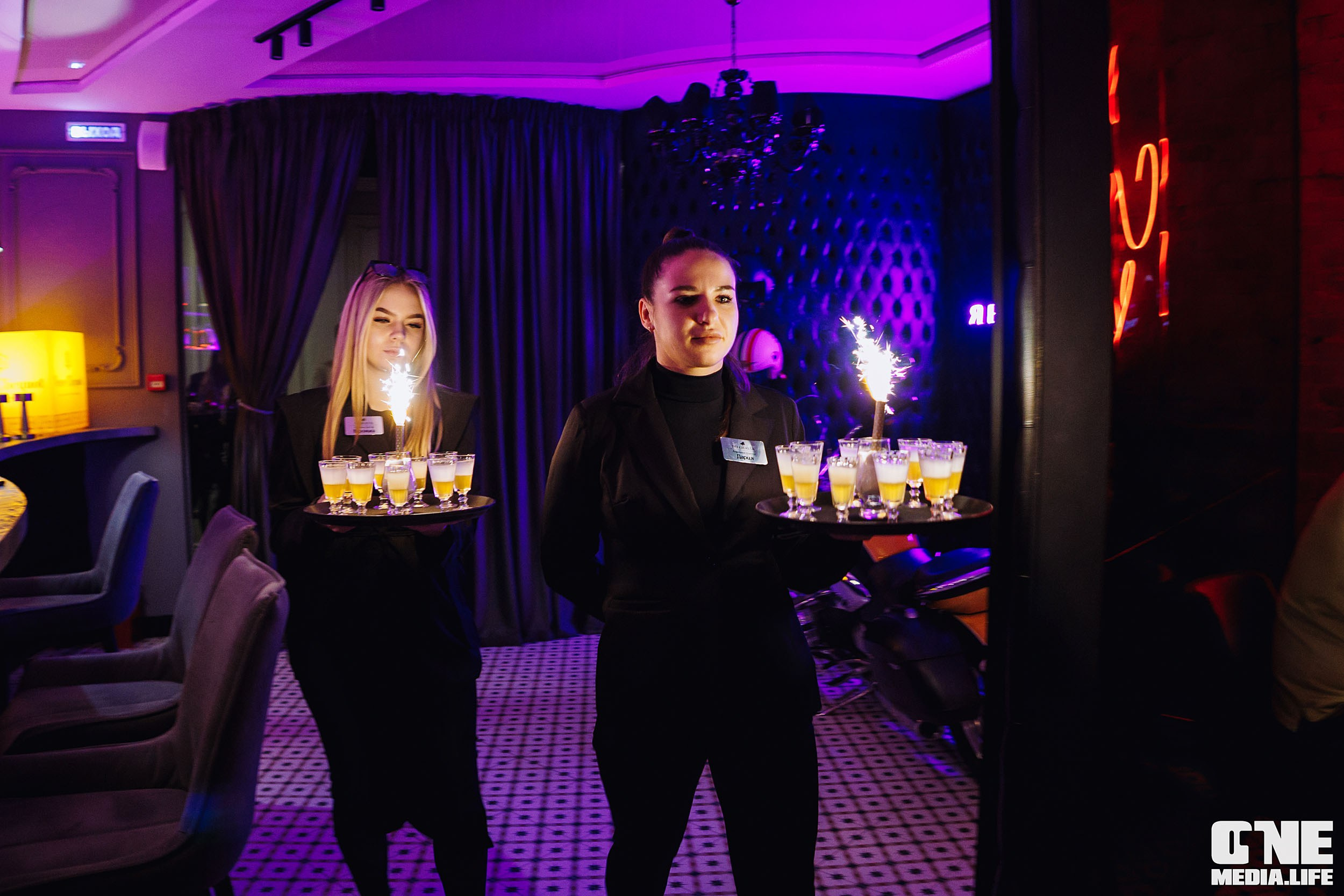 Пятница в Белгравии. One Media Life: фоторепортажи, фотоотчеты с мероприятий и заведений