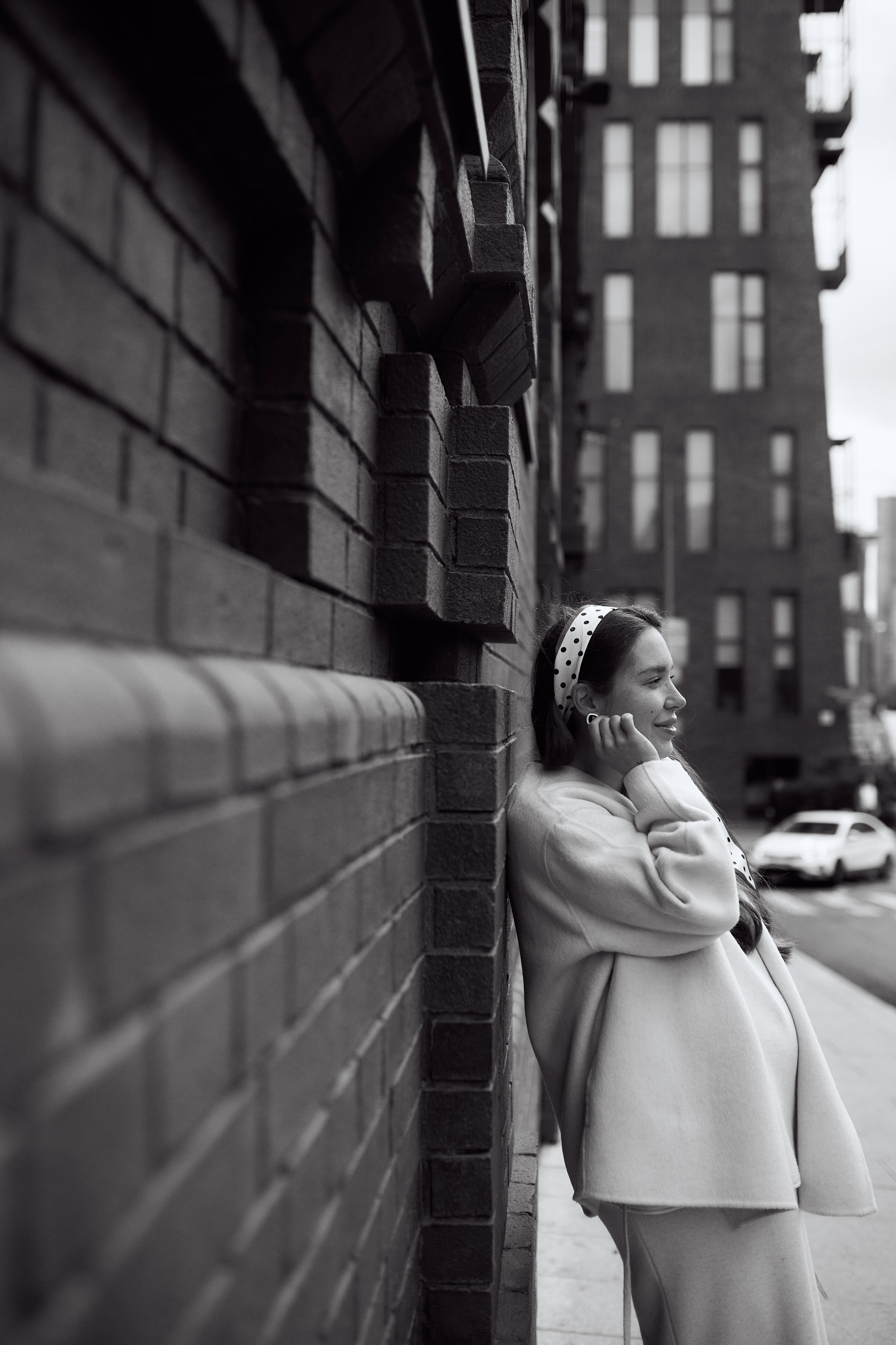 Оля на прогулке по городу. Семейный и свадебный lifestyle-фотограф в Москве Мария Петрова