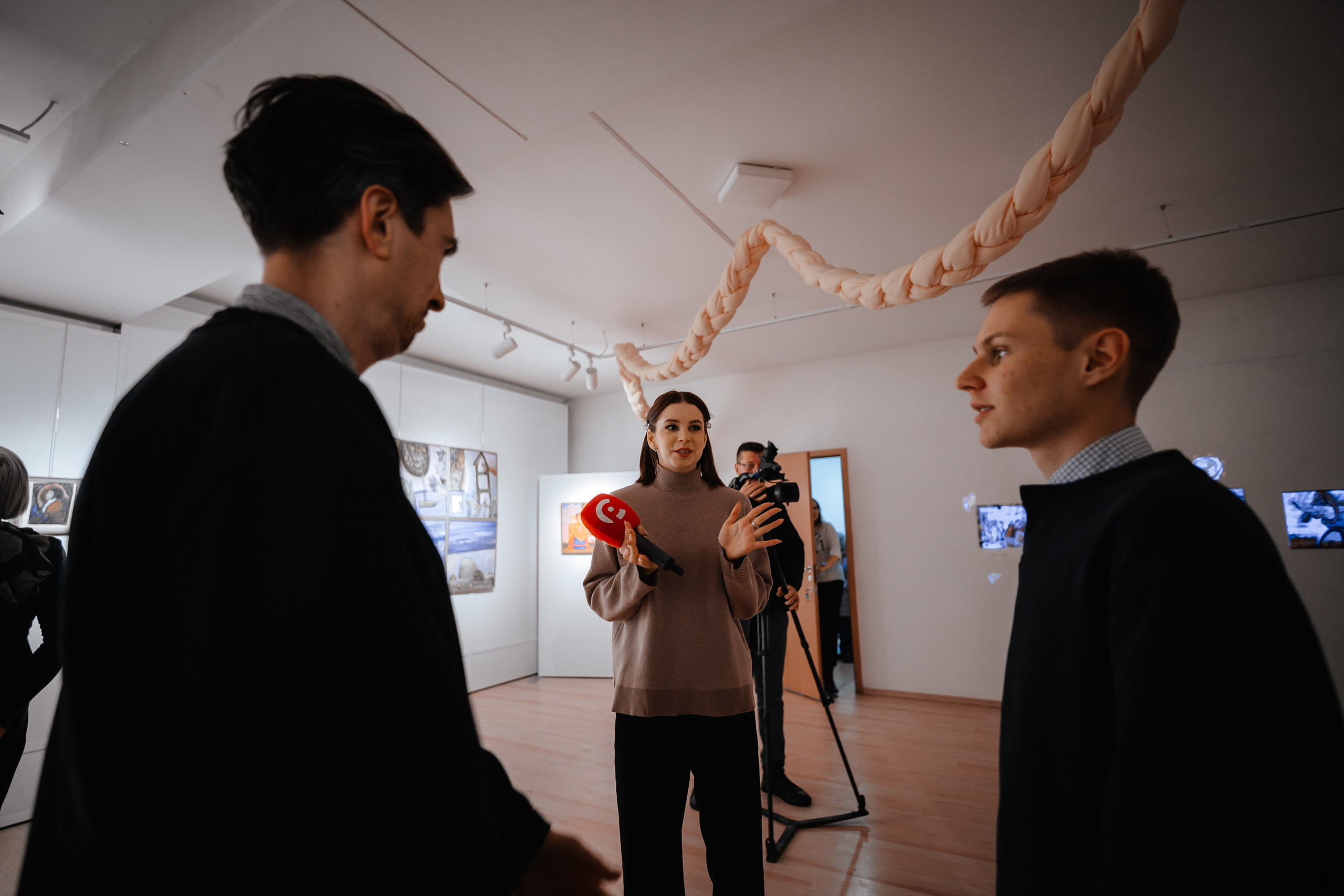 18.02.2026 | Галерея современного искусства «Красный Мост». Русское всё. Фотограф Роман Рудаков