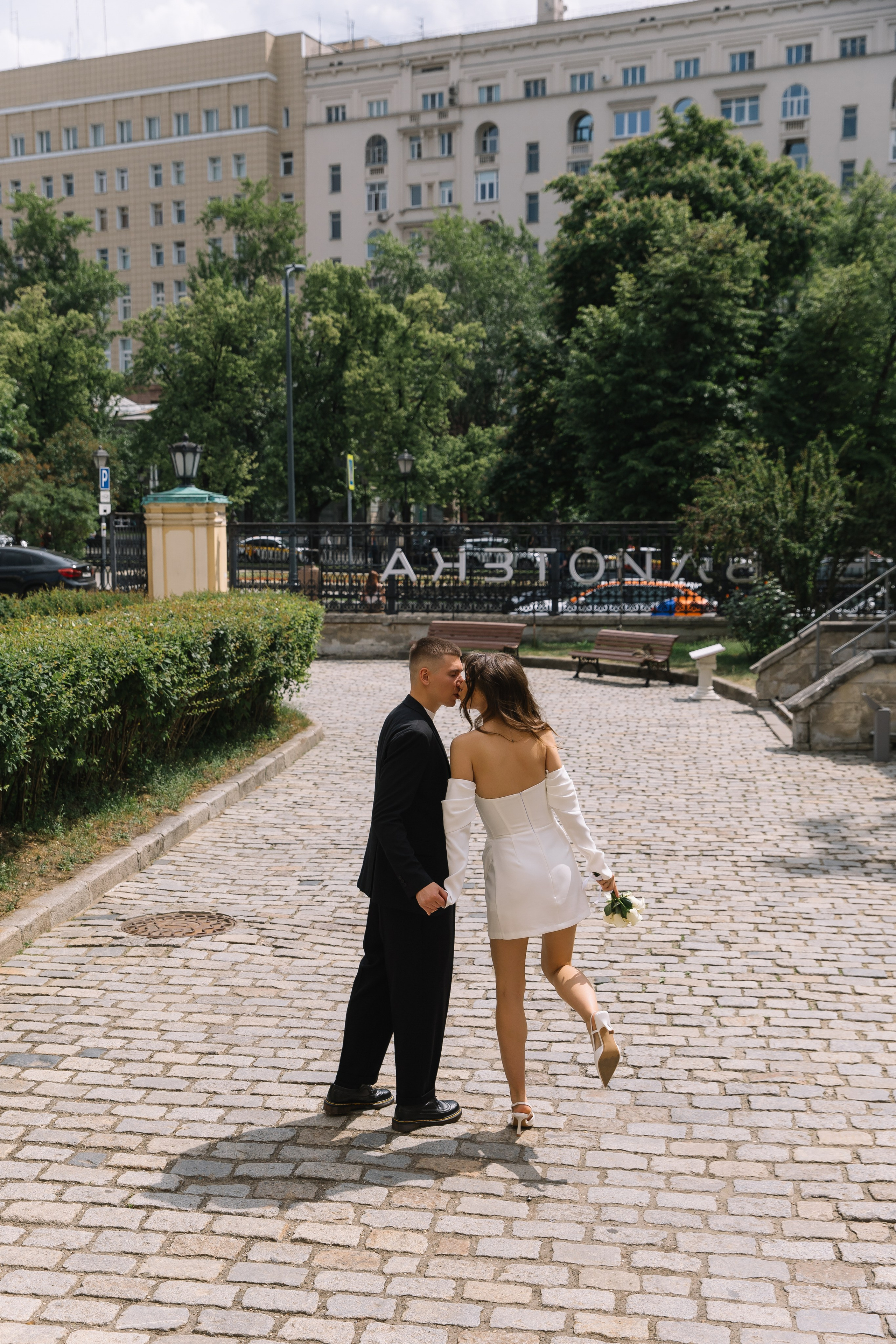 Свадебная фотосессия в Библиотеке-читальне им. А. С. Пушкина. Фотограф и видеограф Анна Домашенко