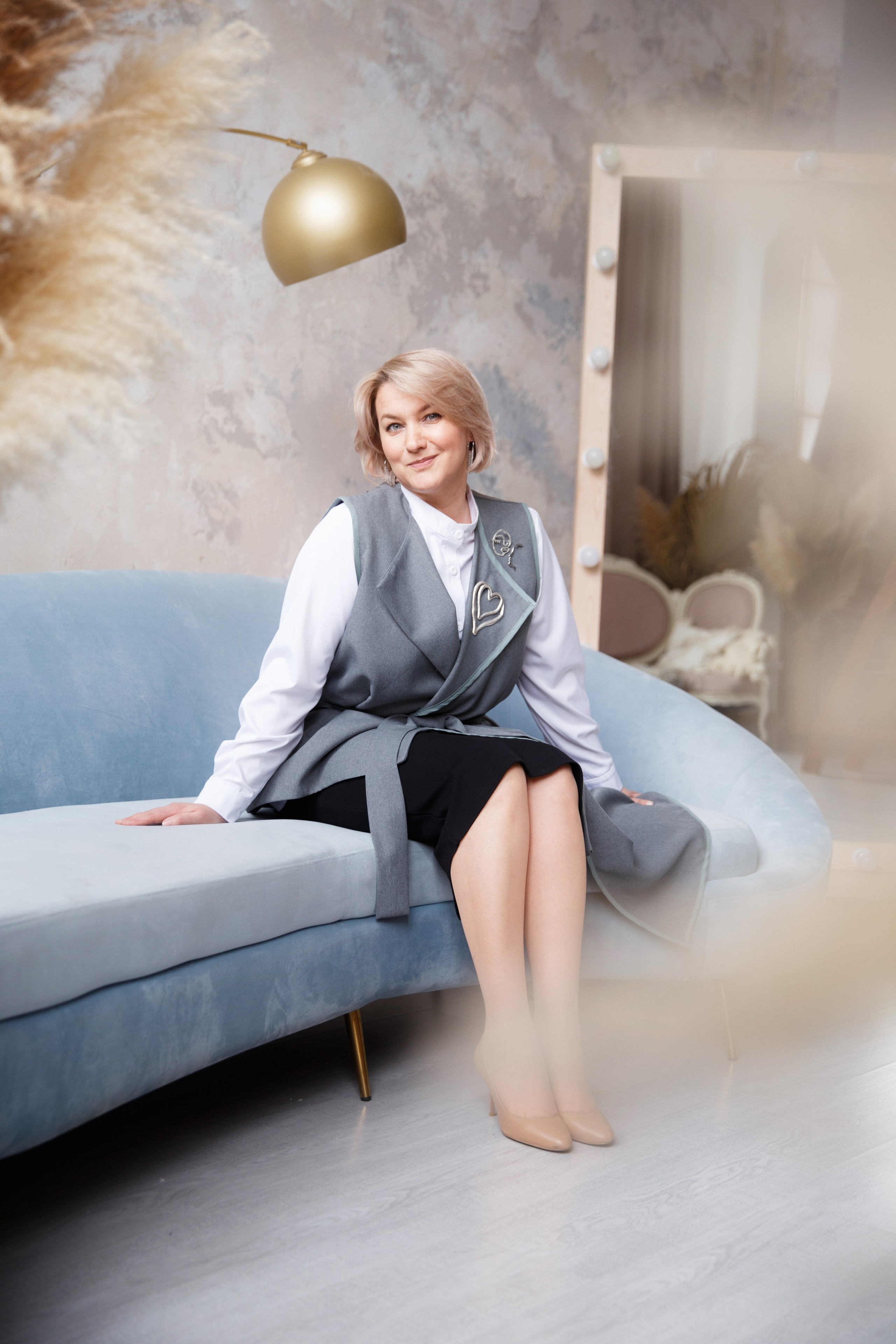 Анюта. Визажист, мастер по причёскам, преподаватель по макияжу. Женский и контент фотограф Люба Пунанцева. Северодвинск. Архангельск