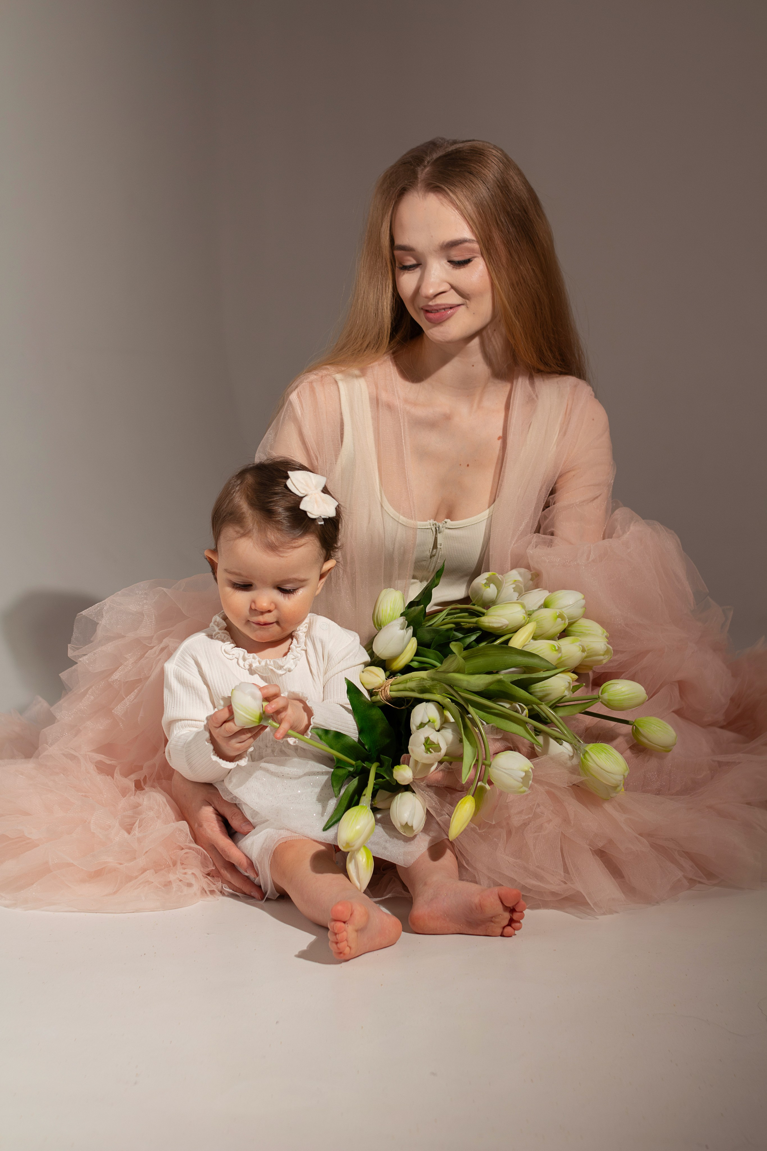 Мама с дочей. Тютина Оля фотограф-ретушер Екатеринбург