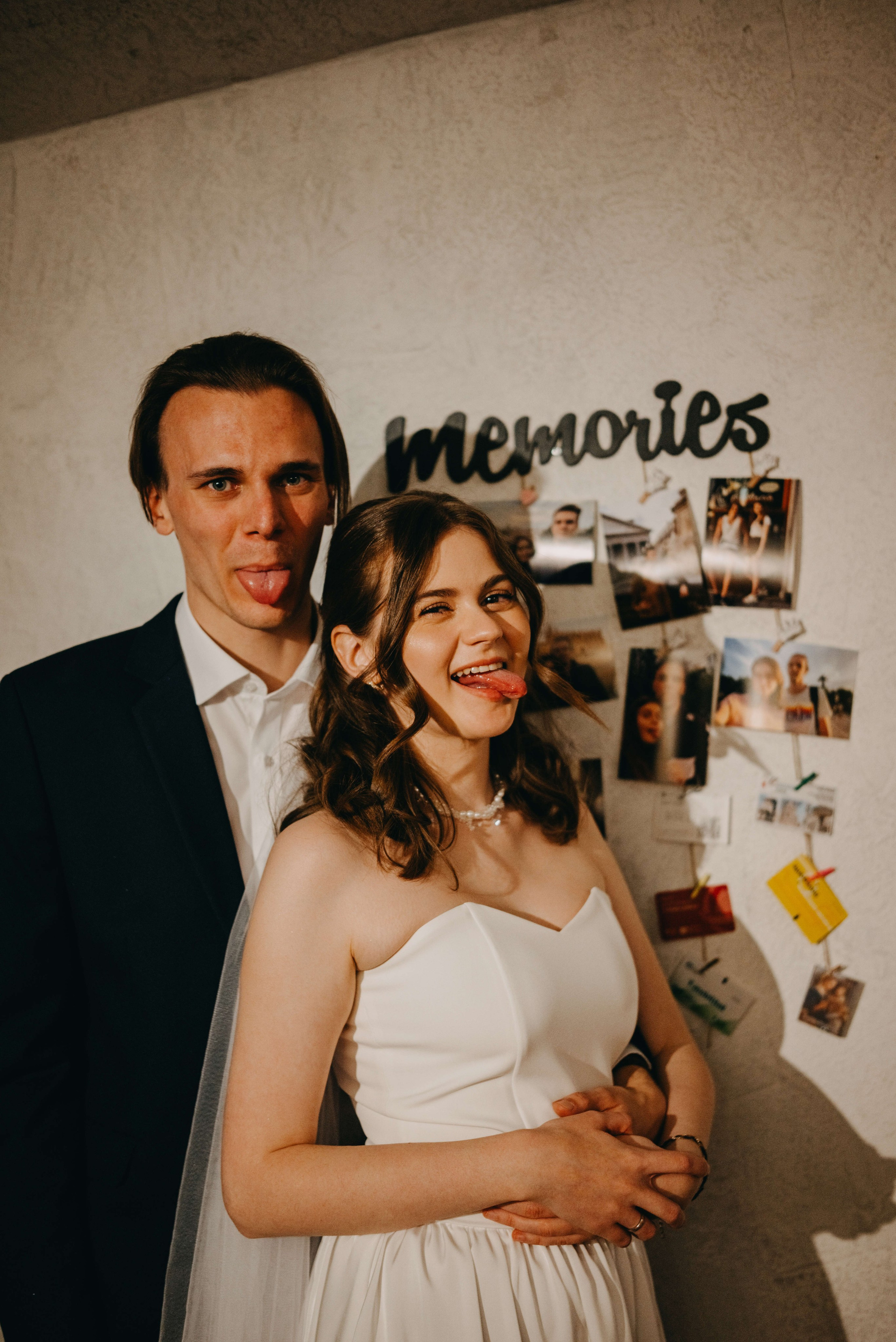 Годовщина свадьбы в кафе. Портретный и свадебный фотограф в Тбилиси • xeniqo