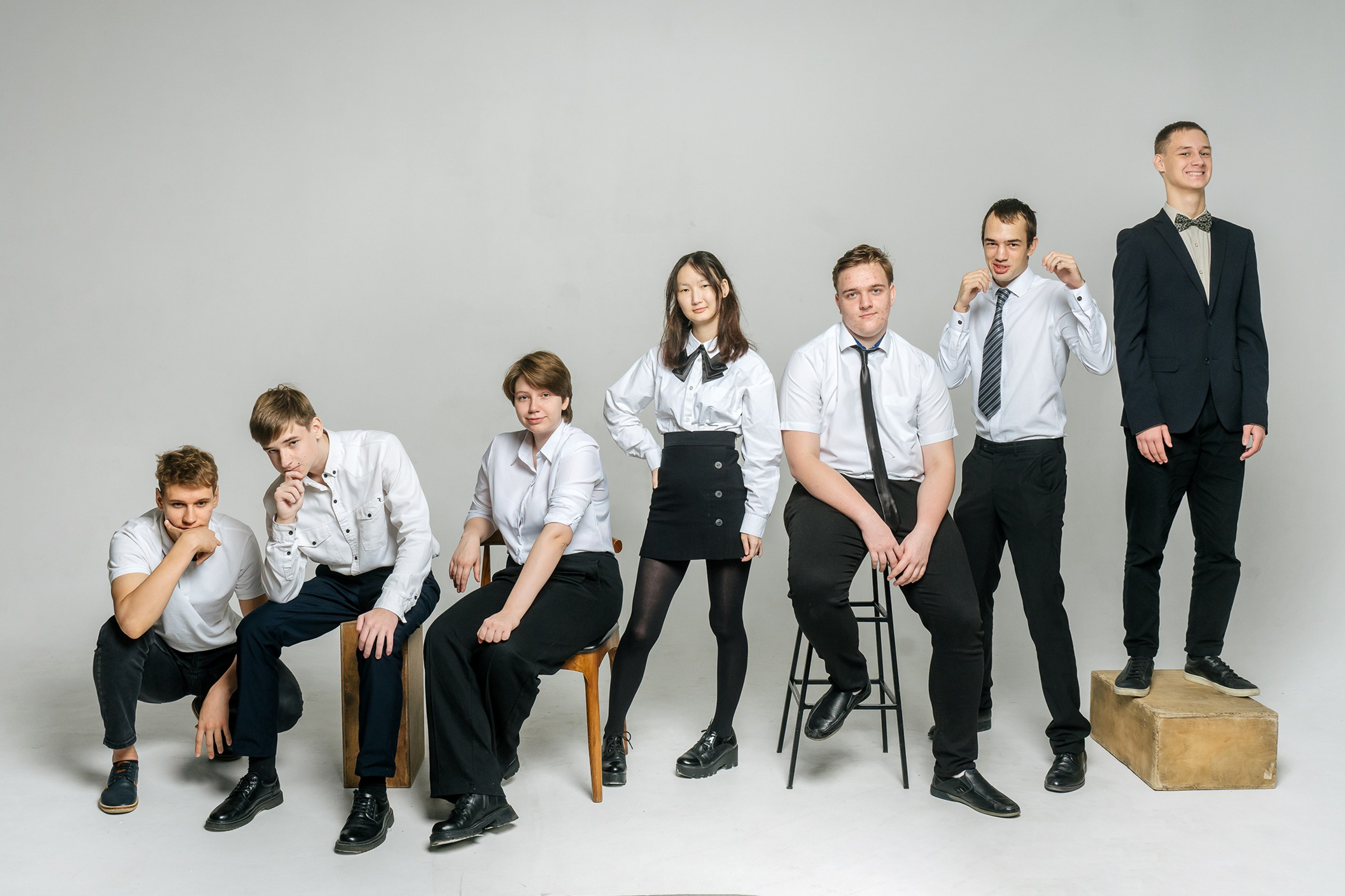 Фотографии с друзьями. Выпускные альбомы, школьные фотосессии в городе Новороссийске