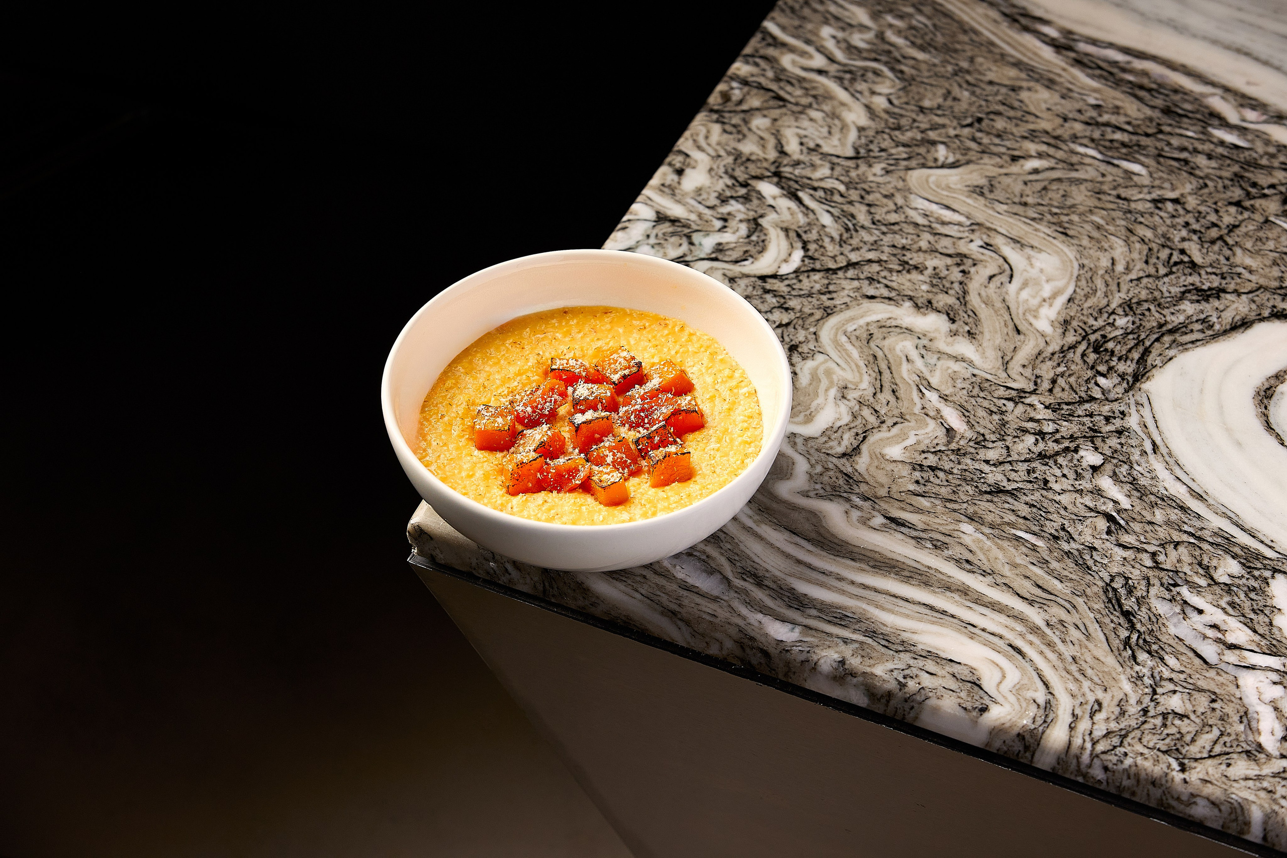 Hookah Place Dishes. Evgeny Yatsenko — Photographer in Dubai